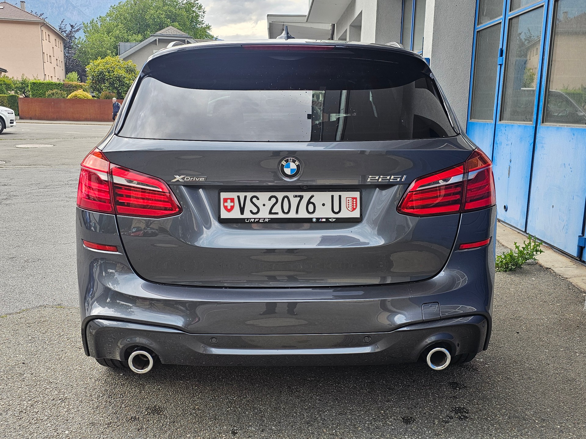 BMW 225i xDrive Active Tourer Steptronic M Sport-image-5