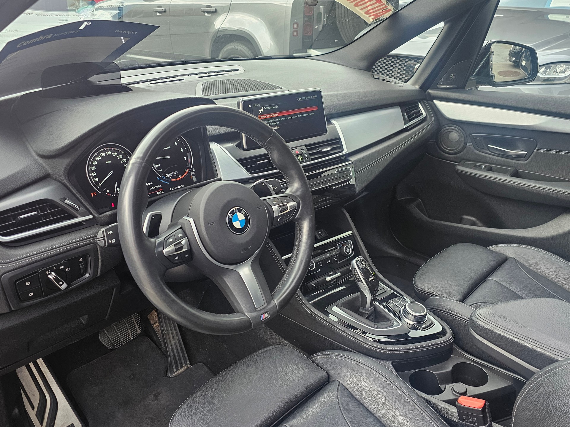 BMW 225i xDrive Active Tourer Steptronic M Sport-image-12