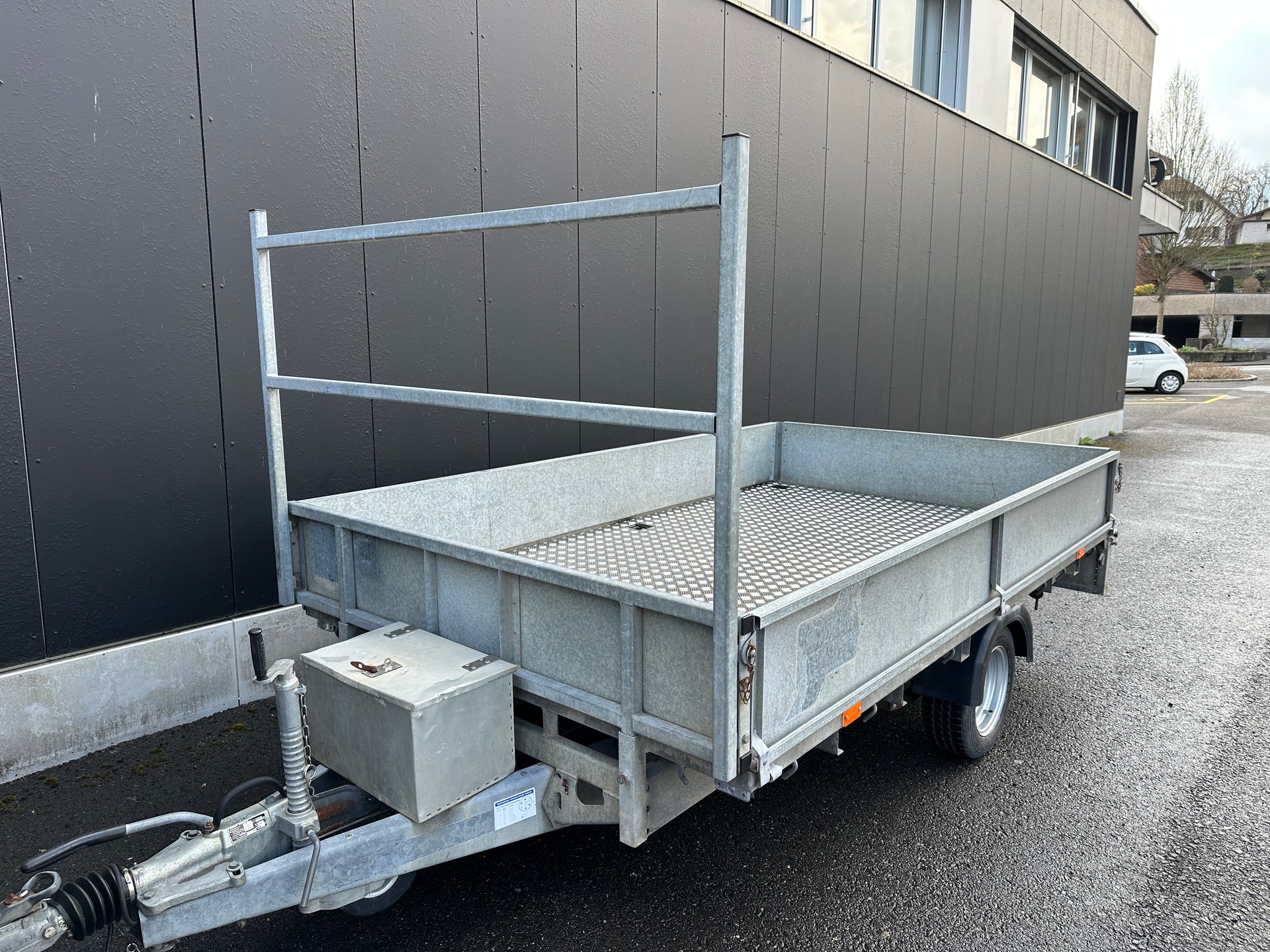 IFOR LMSRGSA-showroom-element-1