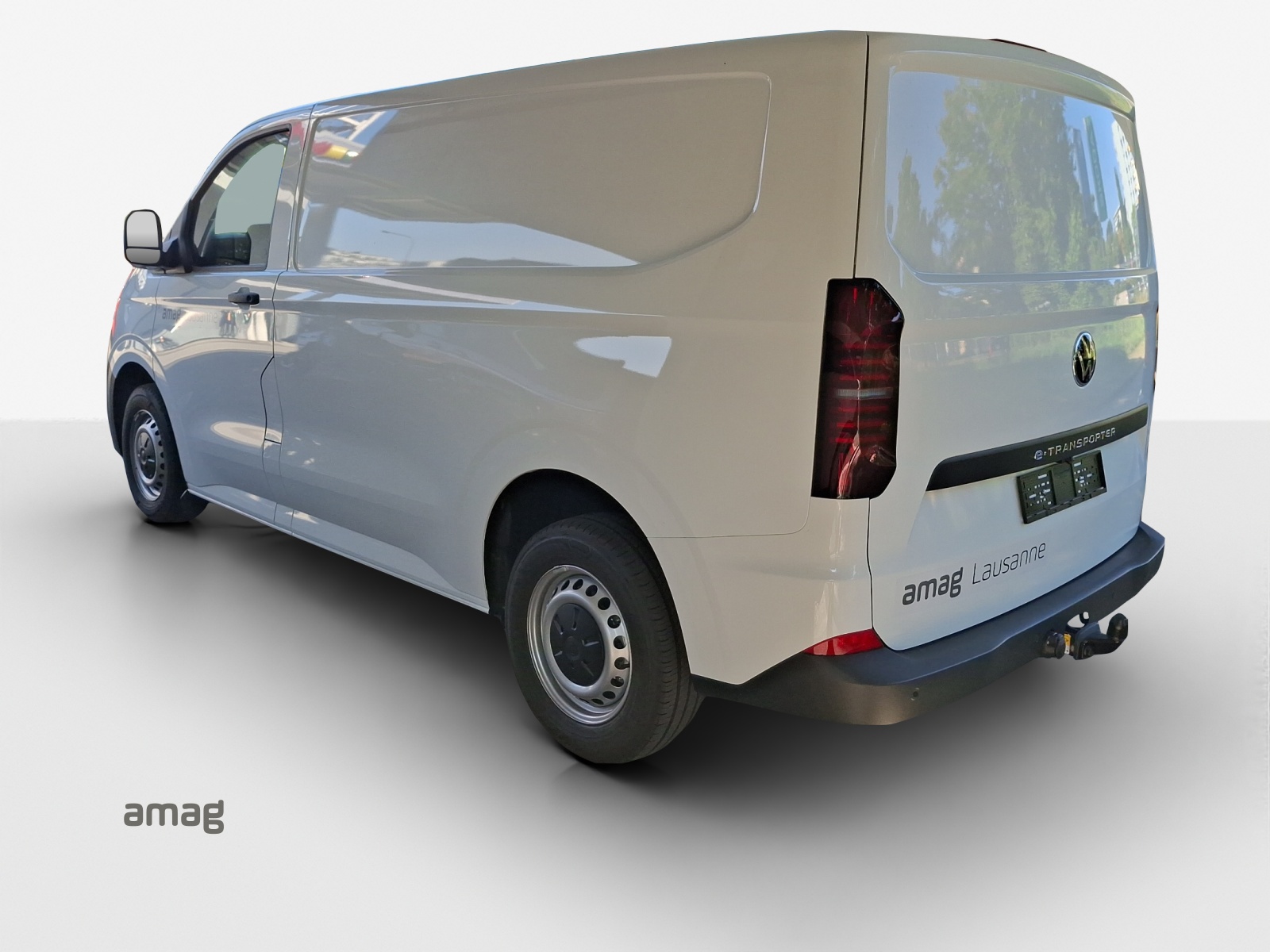VW e-Transporter 70 kWh-showroom-element-2