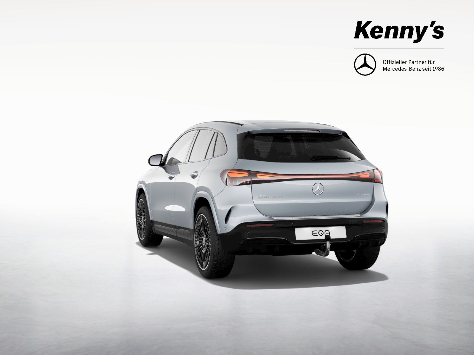 MERCEDES-BENZ EQA 300 Excellence AMG Line 4MATIC-showroom-element-3