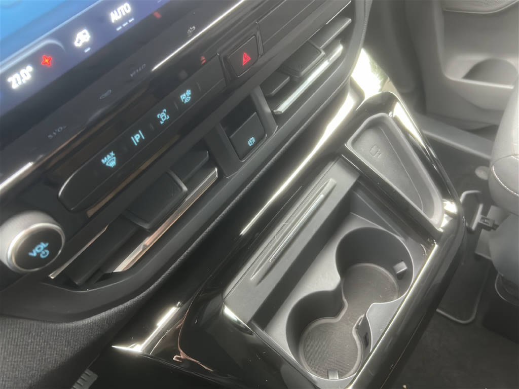 FORD Tourneo C Titanium vanexxt Level 1-image-10