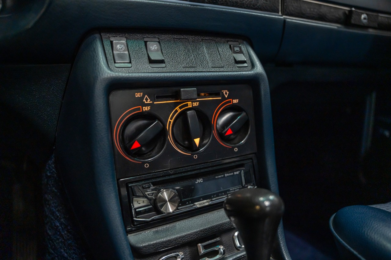 MERCEDES-BENZ 250-image-19