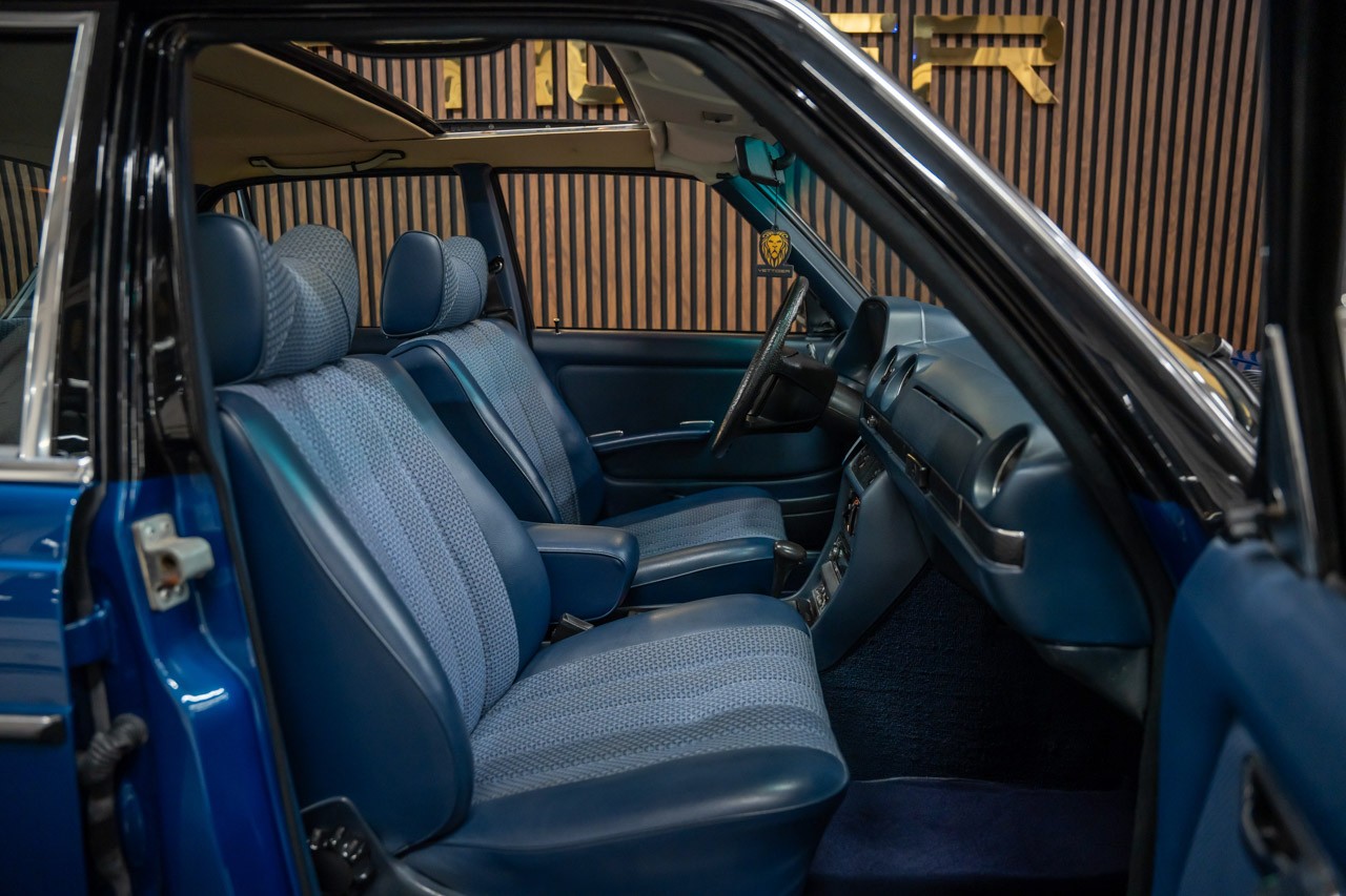 MERCEDES-BENZ 250-image-13