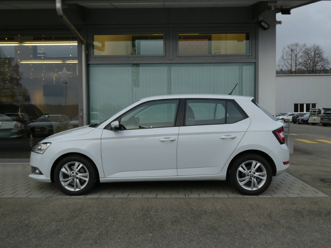 SKODA Fabia 1.0 TSI Ambition DSG-image-7