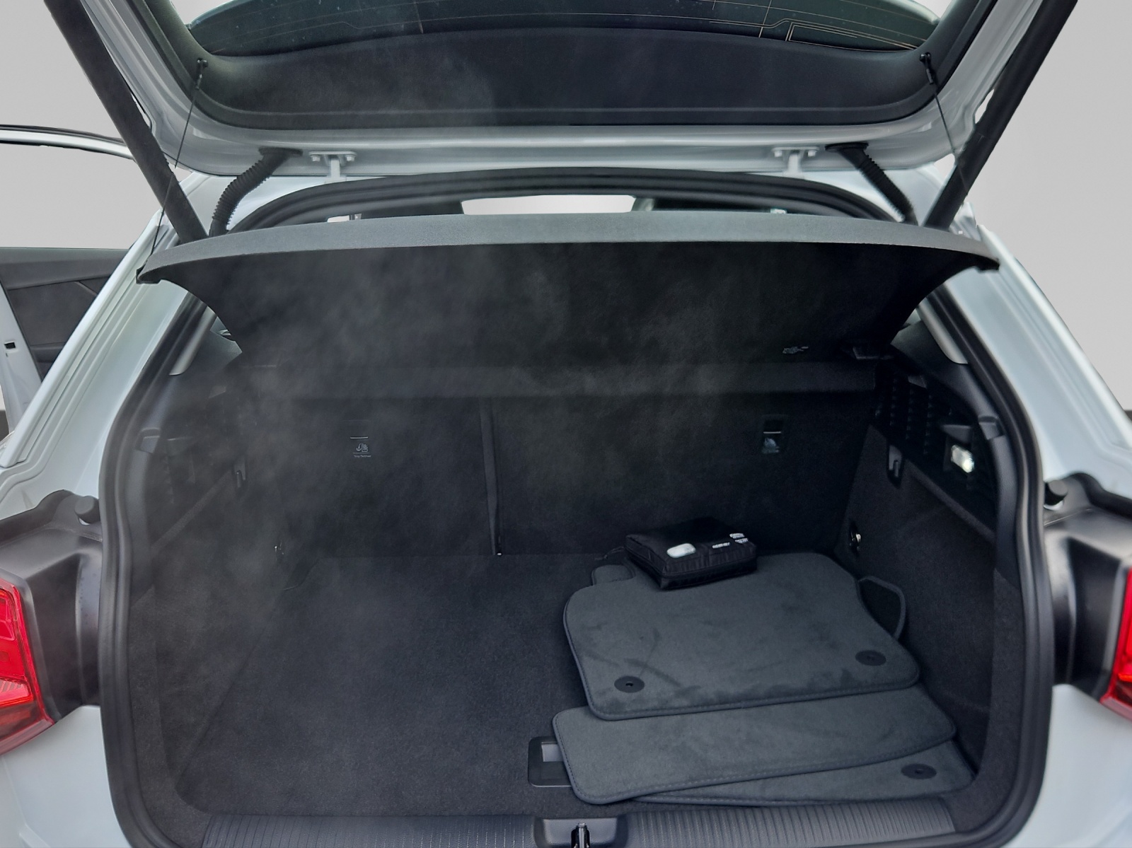 AUDI Q2 35 TFSI S line S-tronic-image-7