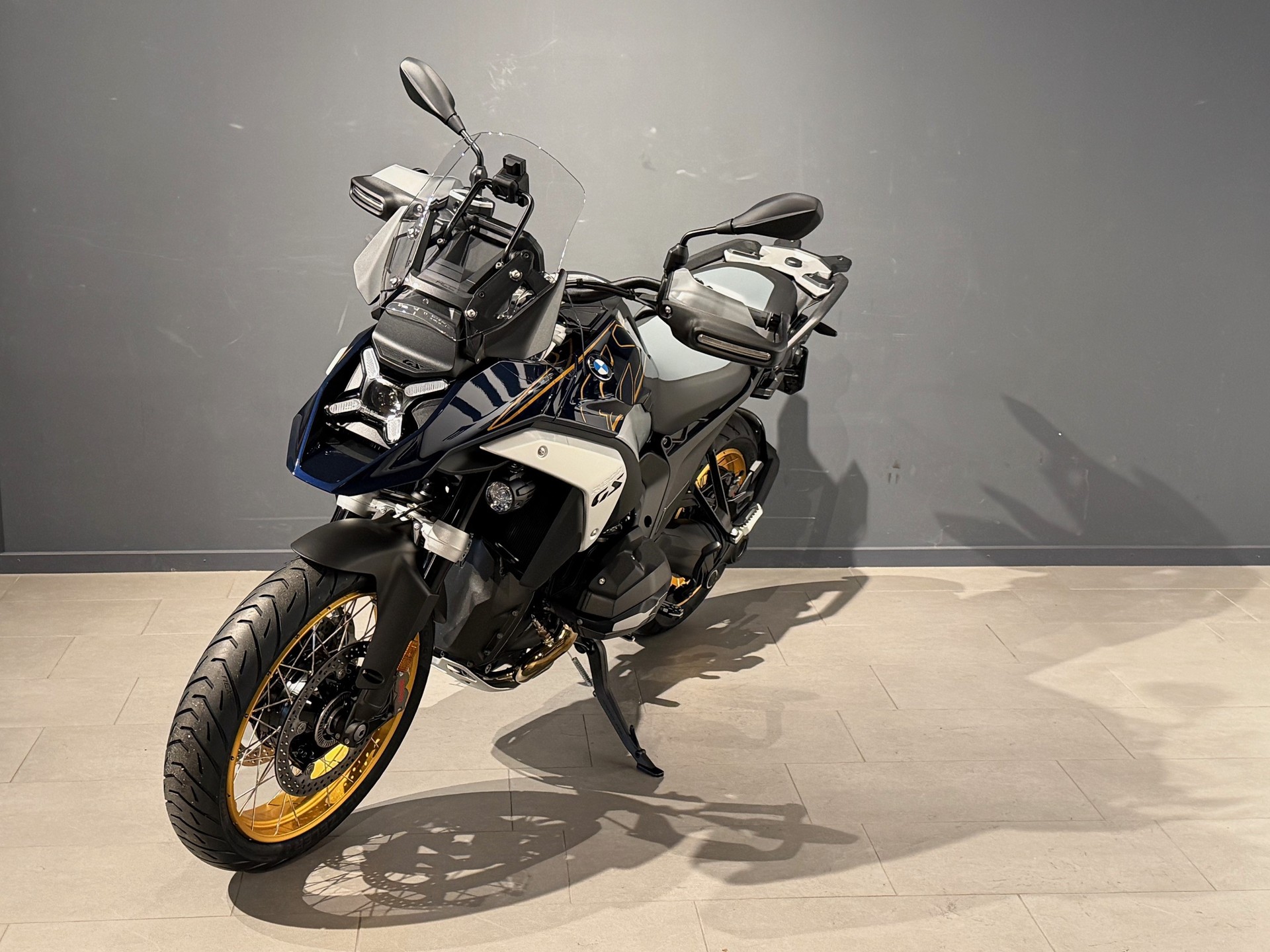 BMW R 1300 GS ! Boxer Prämie ! 1500.--image-2