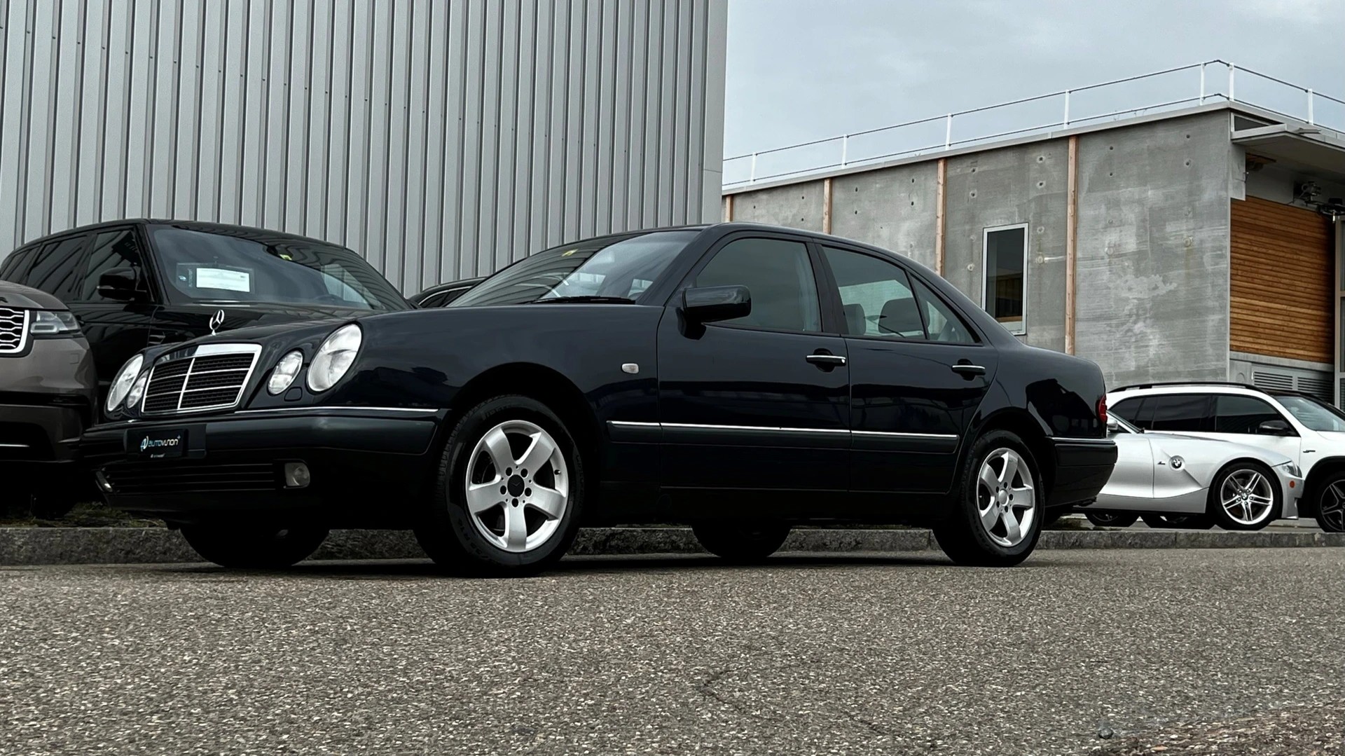 MERCEDES-BENZ E 280 ELÉGANCE 4-MATIC AUTOMATIC l 204 PS-image-10
