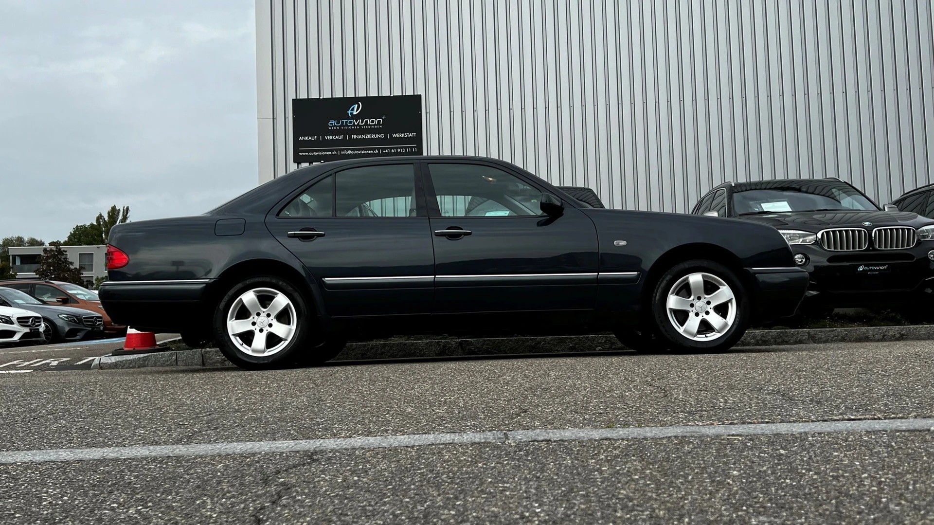 MERCEDES-BENZ E 280 ELÉGANCE 4-MATIC AUTOMATIC l 204 PS