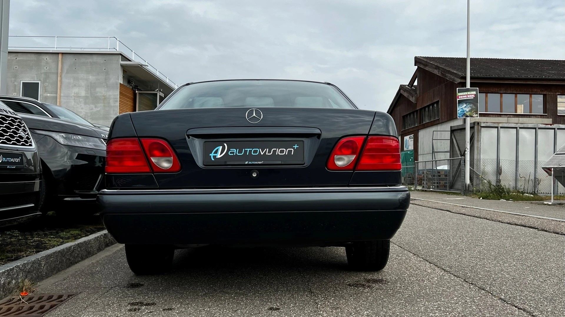 MERCEDES-BENZ E 280 ELÉGANCE 4-MATIC AUTOMATIC l 204 PS-image-18