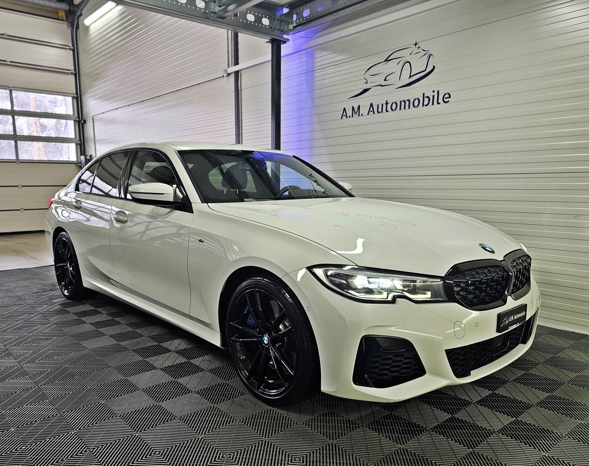 BMW M340i xDrive Steptronic-image-8