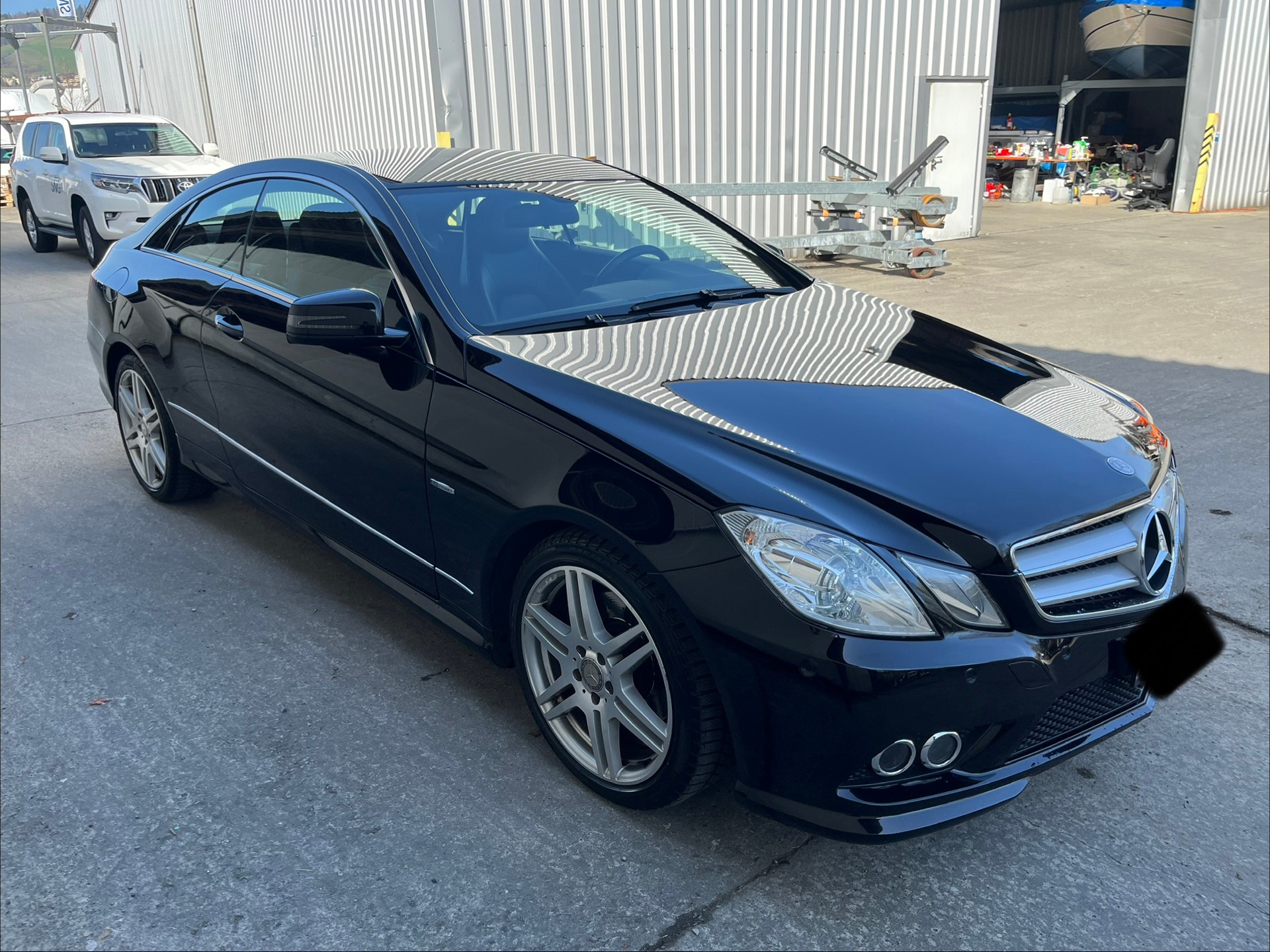 MERCEDES-BENZ E 200 CGI BlueEfficiency My Star Automatic-showroom-element-2