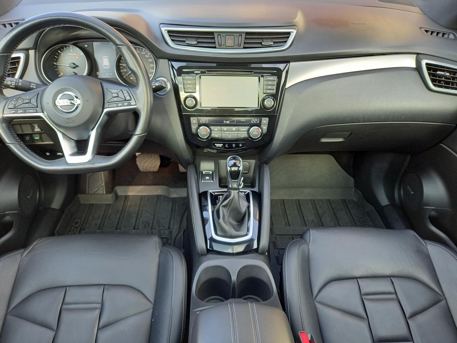 NISSAN Qashqai 1.7 dCi tekna+ Xtronic ALL-MODE 4x4-image-4