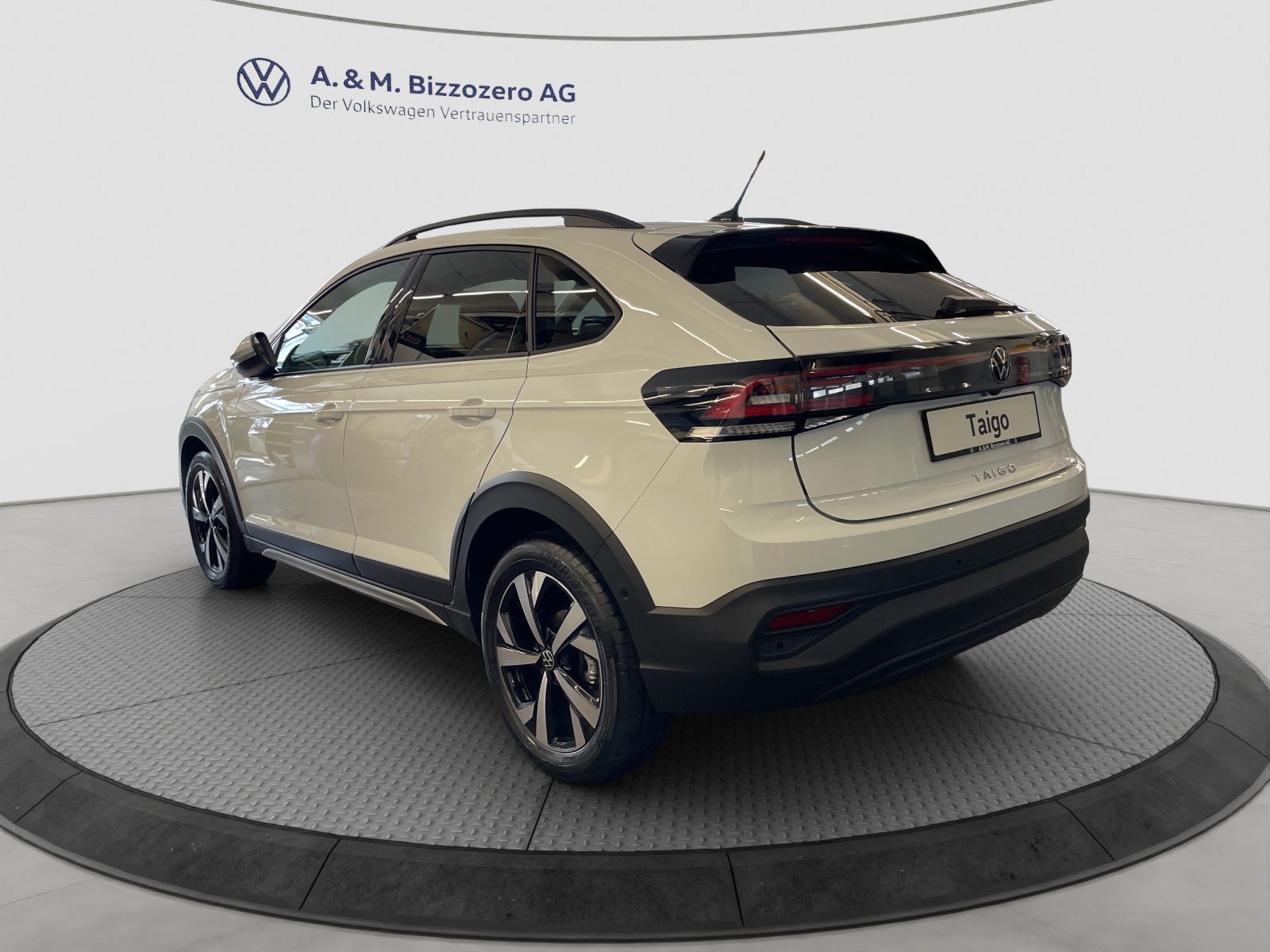 VW Taigo 1.0 TSI Life United DSG-showroom-element-2