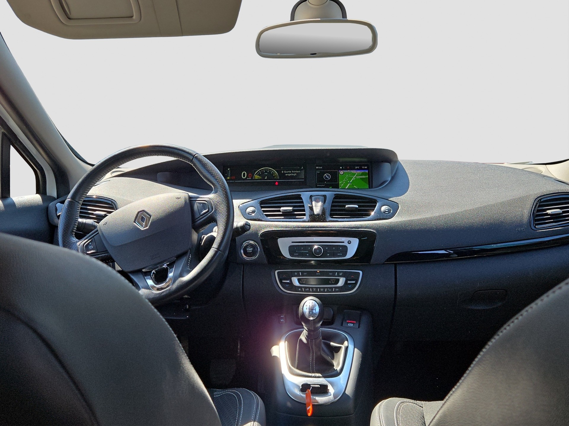 RENAULT Scénic 1.2 16V Turbo Expression-image-7