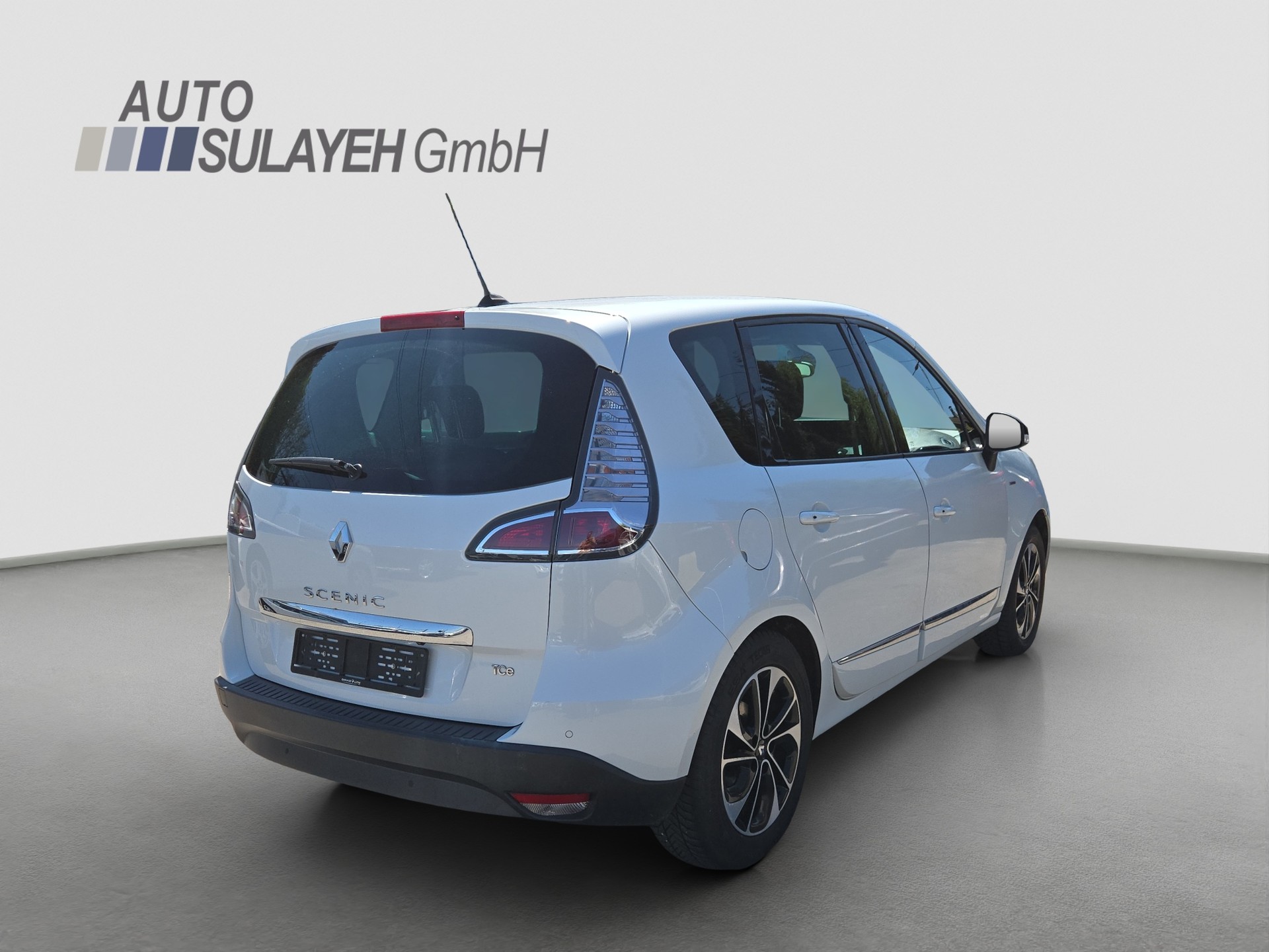 RENAULT Scénic 1.2 16V Turbo Expression-image-28