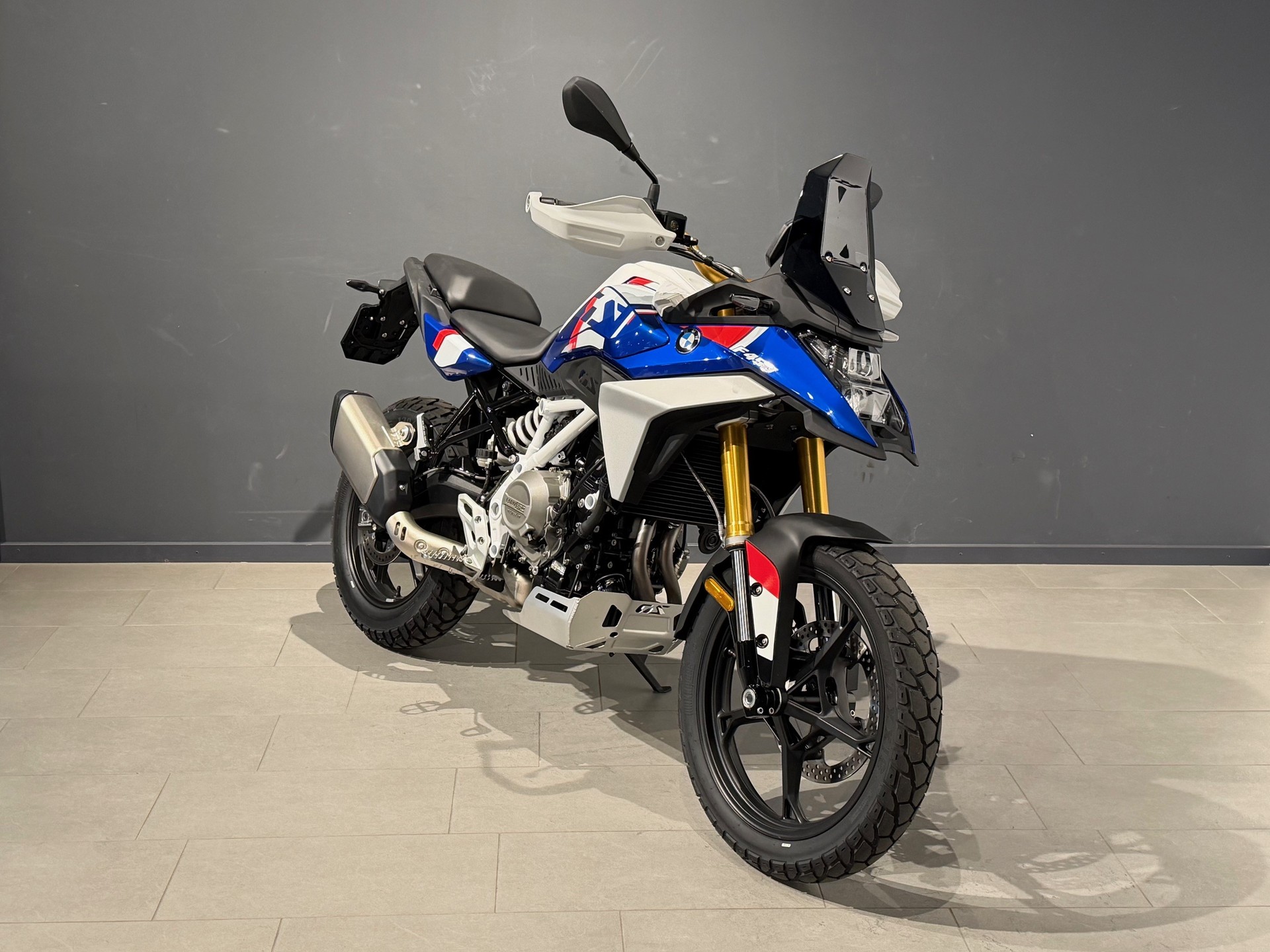 BMW F 450 GS-image-1