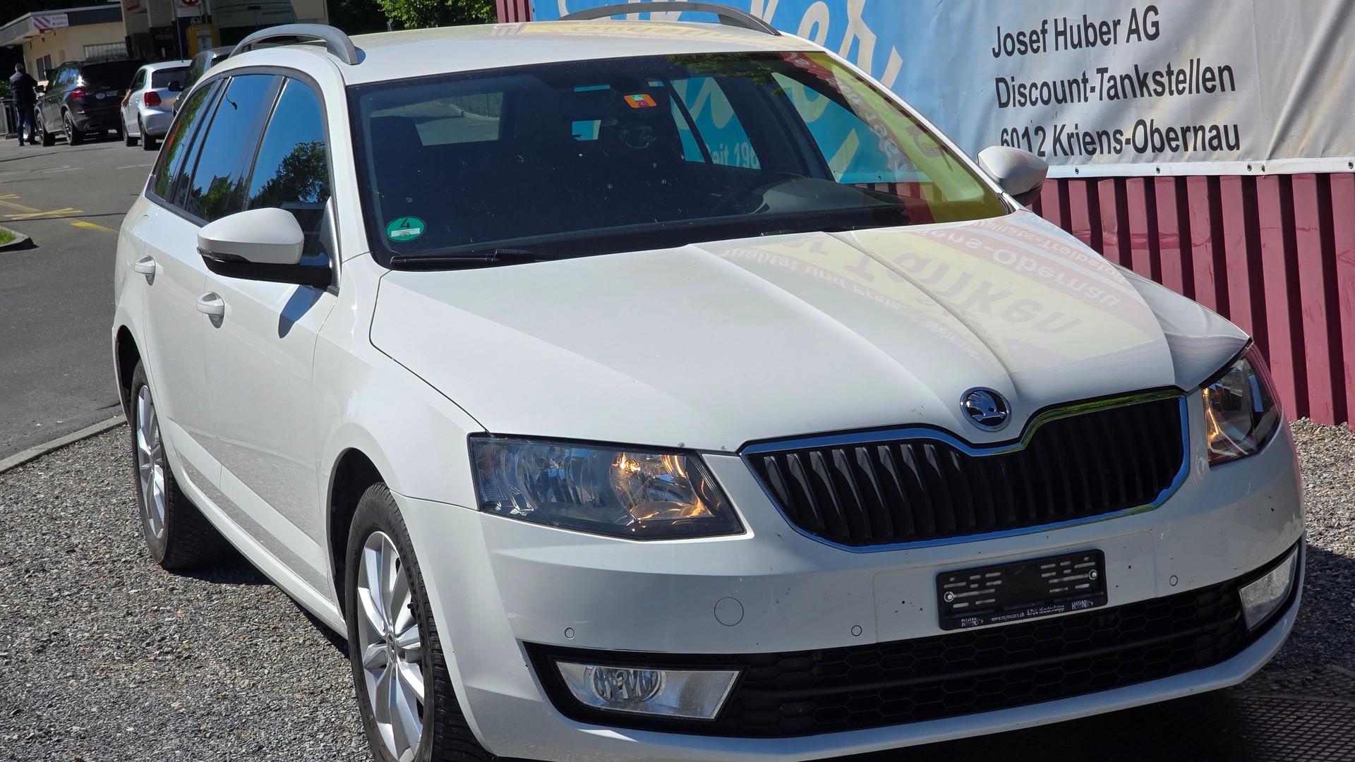SKODA Octavia Combi 2.0 TDI Ambition 4x4 DSG-showroom-element-1