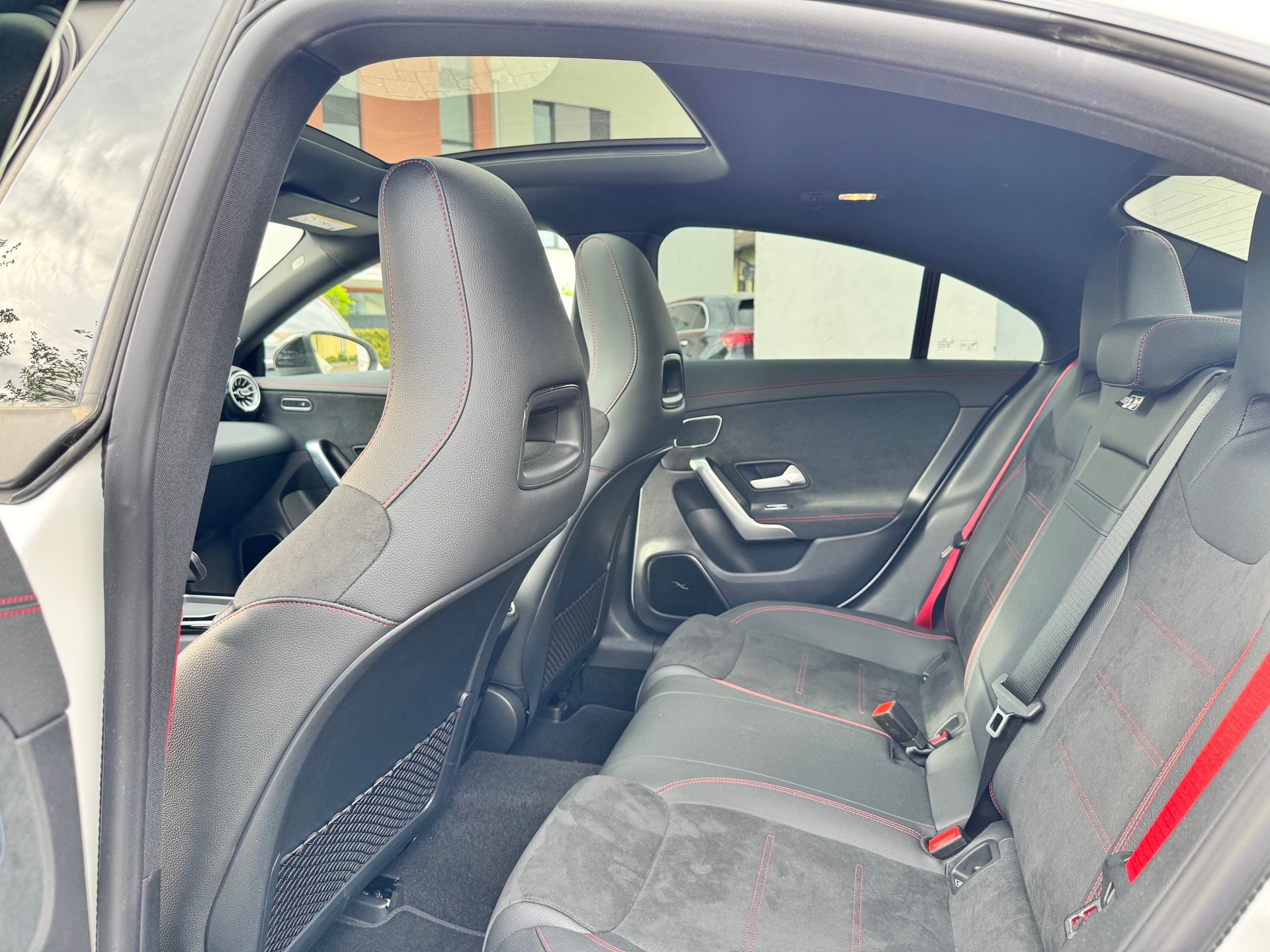 MERCEDES-BENZ CLA 35 AMG 4Matic 8G-DCT-image-22