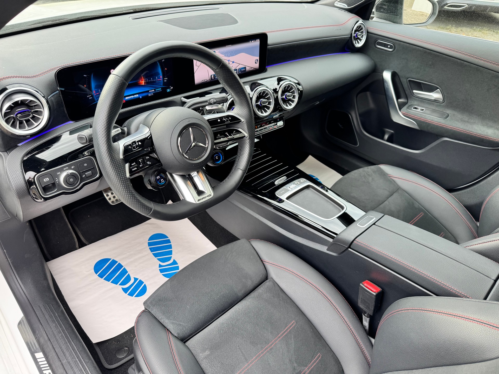 MERCEDES-BENZ CLA 35 AMG 4Matic 8G-DCT-image-6