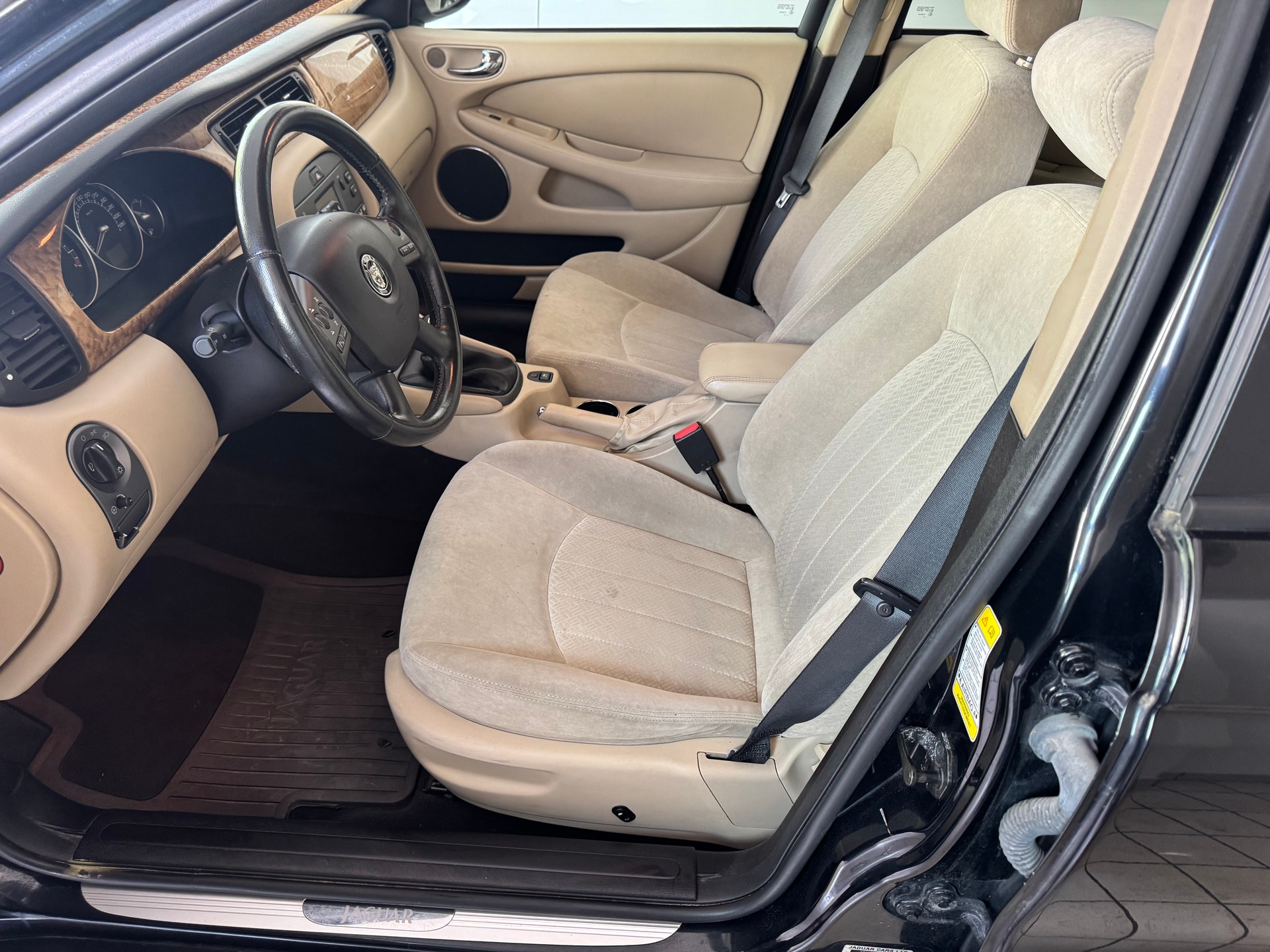JAGUAR X-Type 2.2D Classic-image-11