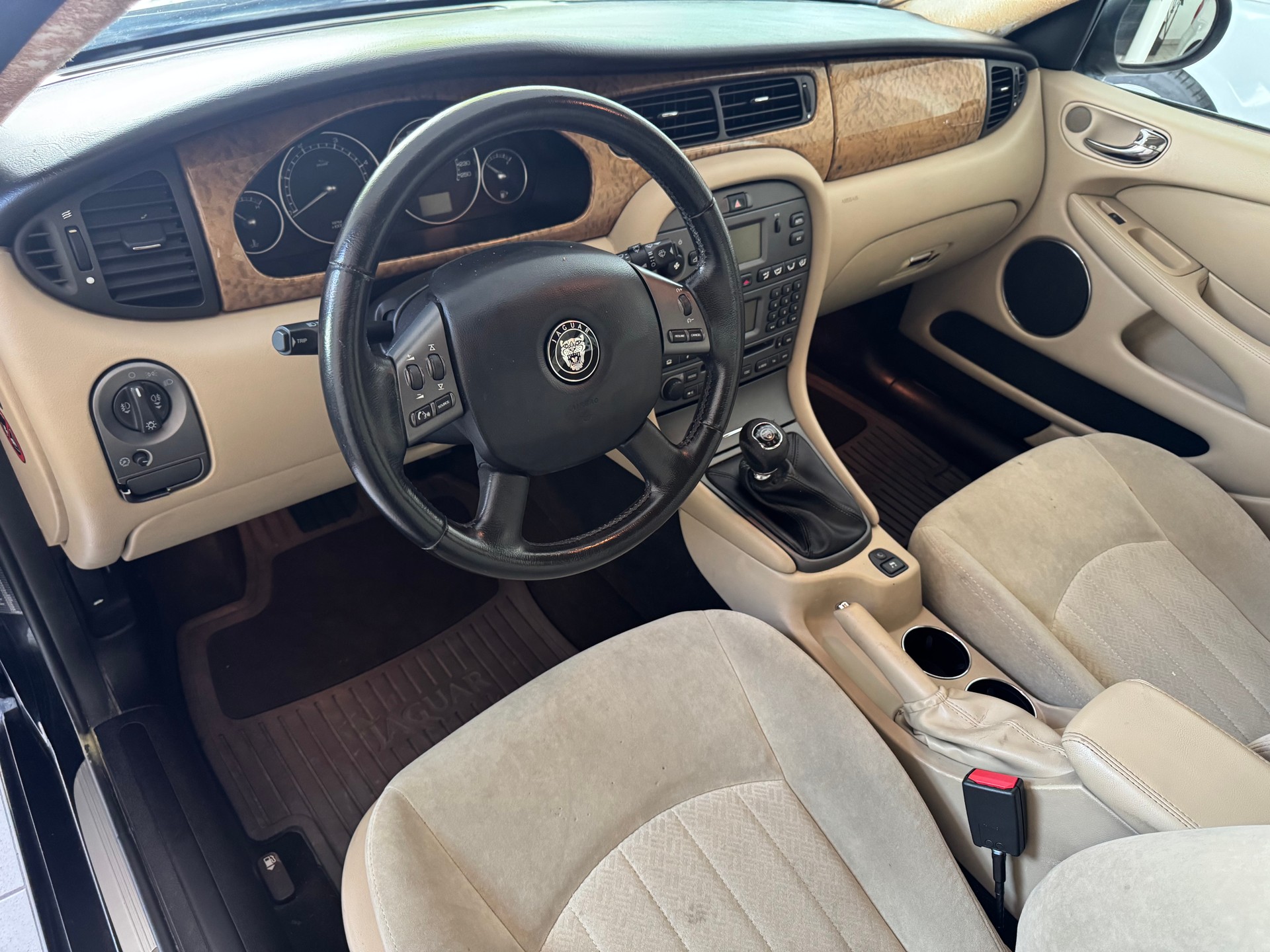 JAGUAR X-Type 2.2D Classic-image-9