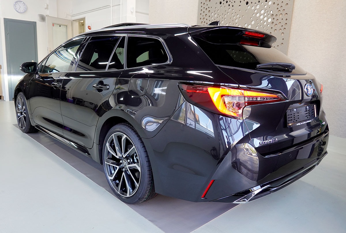 TOYOTA Corolla Touring Sports 2.0 HSD Premium e-CVT, Panorama-showroom-element-2