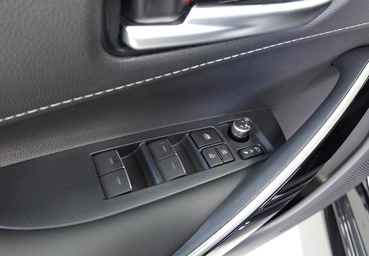 TOYOTA Corolla Touring Sports 2.0 HSD Premium e-CVT, Panorama-image-12