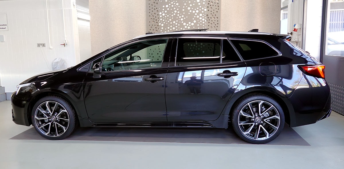 TOYOTA Corolla Touring Sports 2.0 HSD Premium e-CVT, Panorama-showroom-element-1