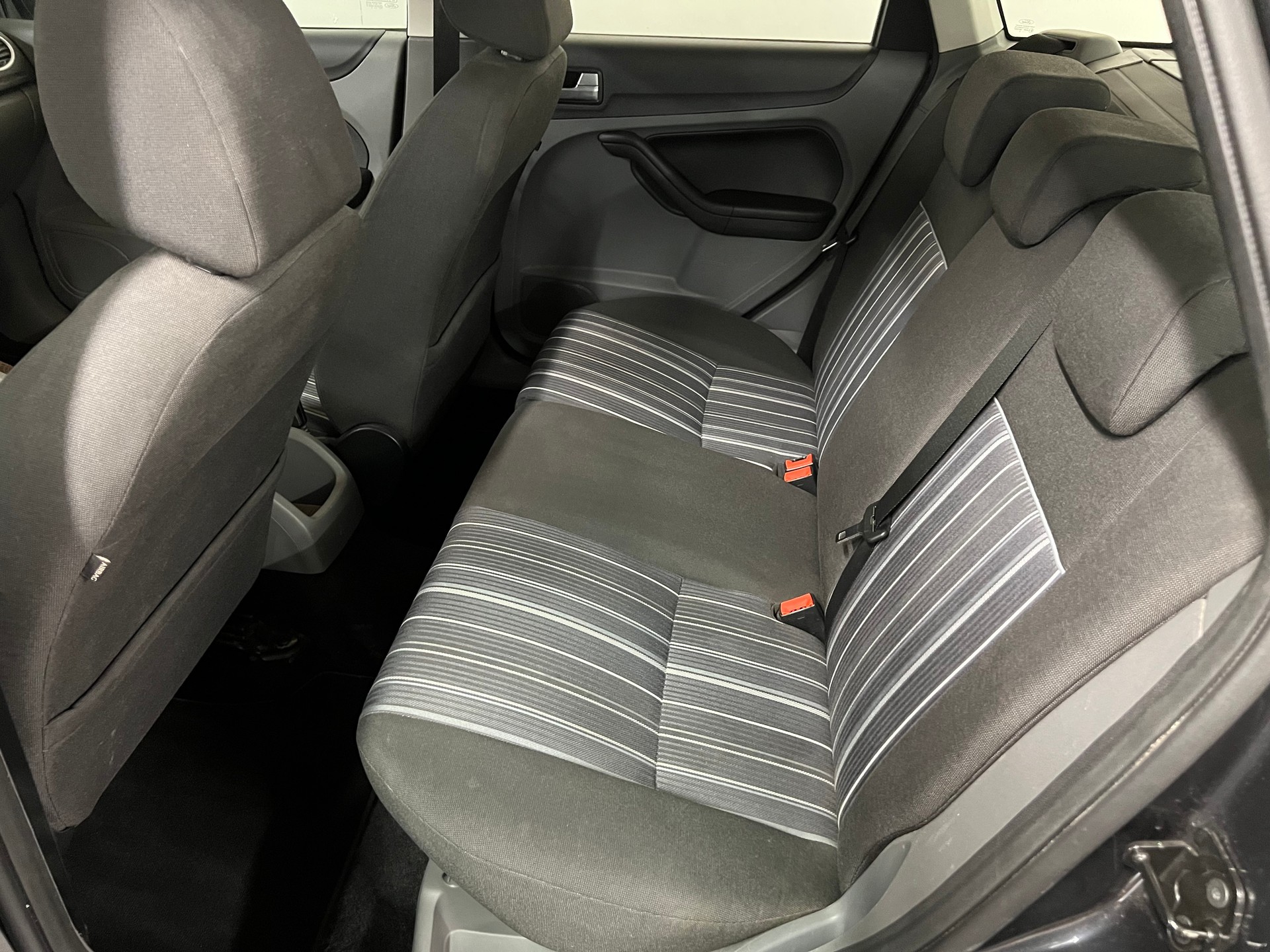 FORD Focus 1.8i Flexifuel Carving-image-12