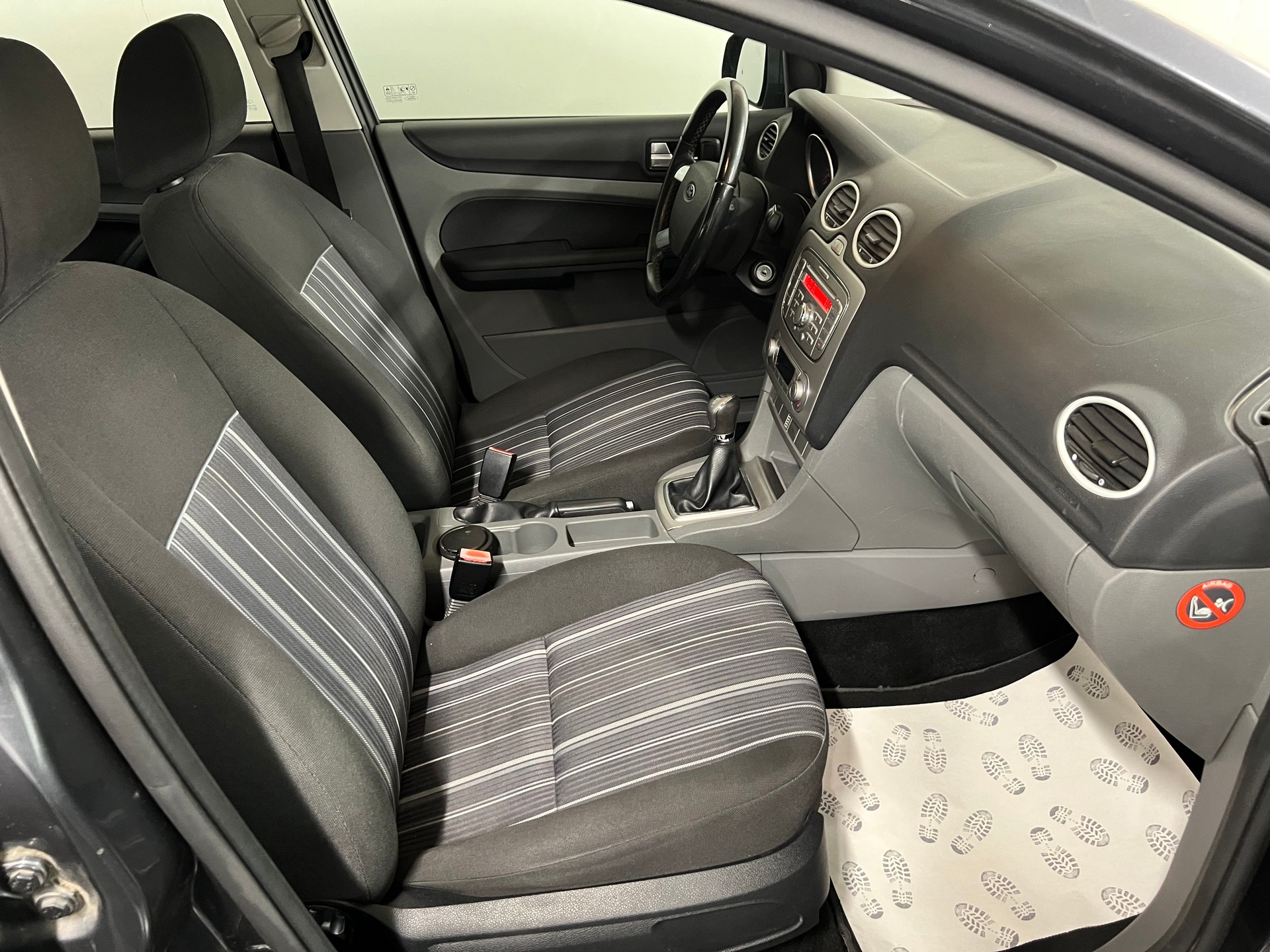 FORD Focus 1.8i Flexifuel Carving-image-8