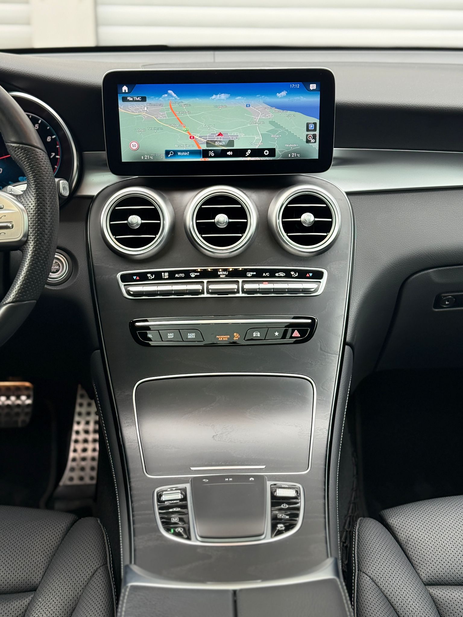 MERCEDES-BENZ GLC 300 AMG Line 4m-image-15