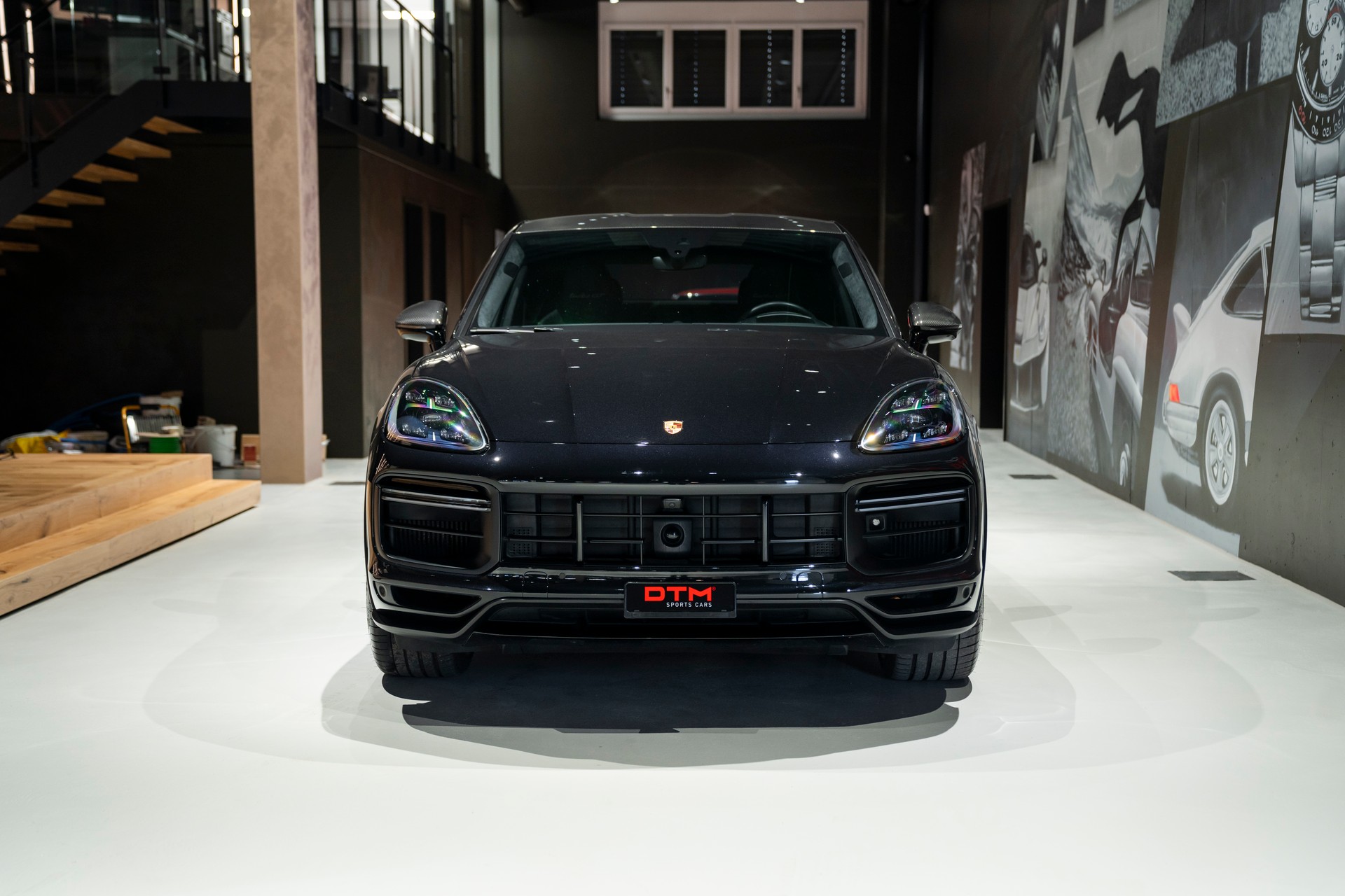 PORSCHE Cayenne Turbo GT-showroom-element-1