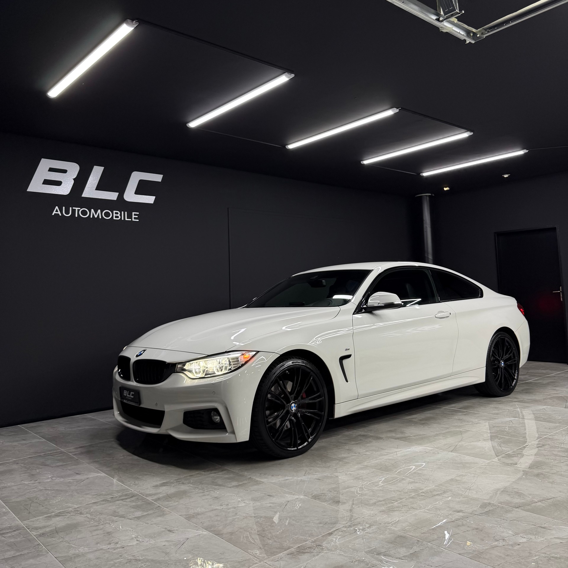 BMW 428i Coupé xDrive Steptronic-image-0