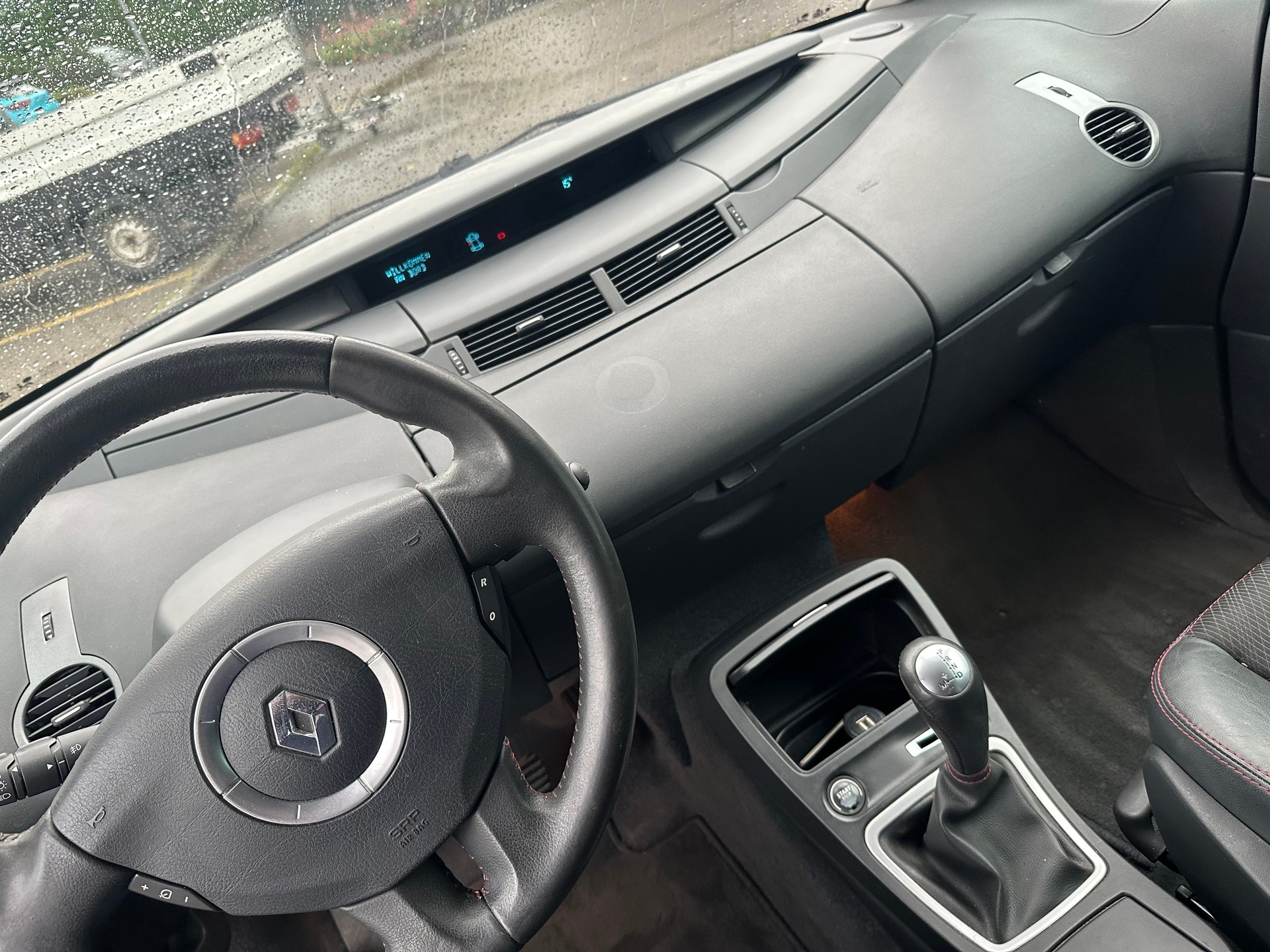 RENAULT Espace 2.0 dCi Swiss Edition Automatic-image-9