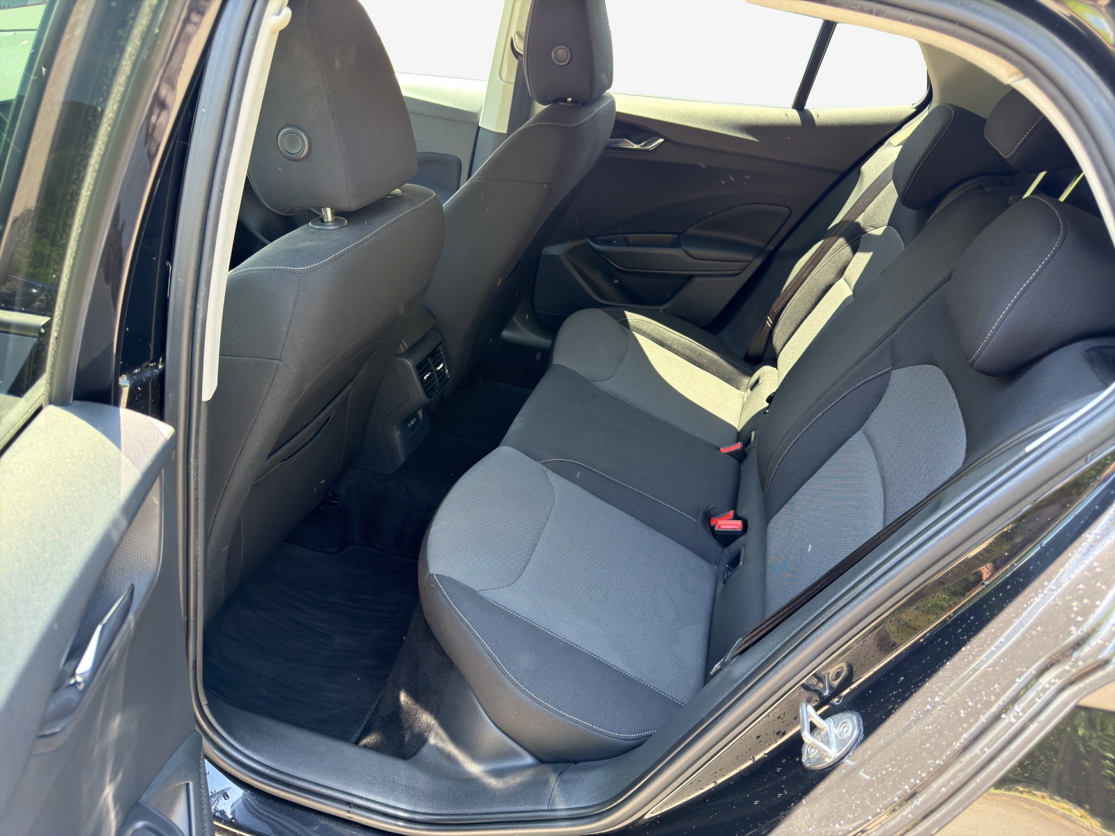 SKODA Fabia 1.0 TSI Ambition-image-11