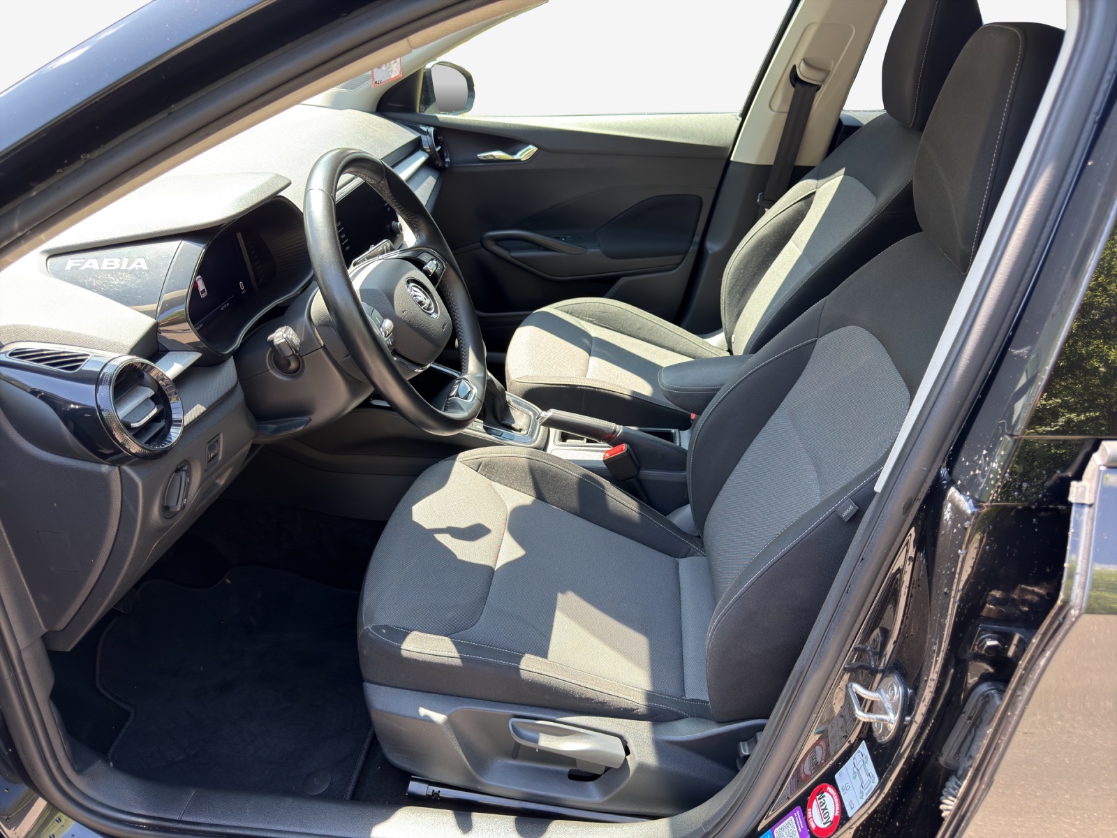 SKODA Fabia 1.0 TSI Ambition-image-7