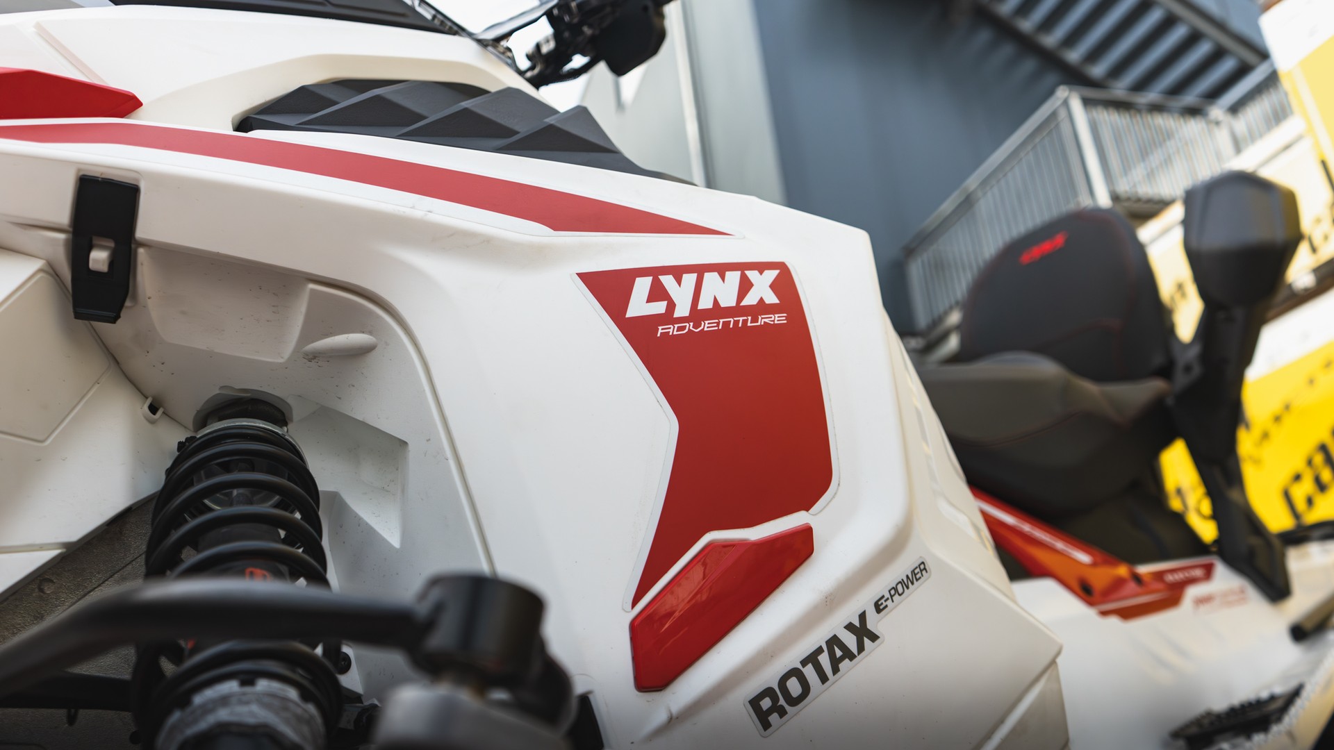 LYNX Adventure Electric-image-14