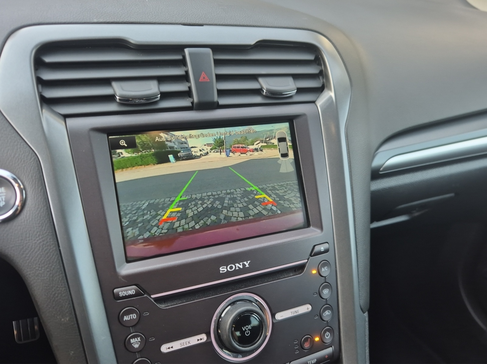 FORD Mondeo 2.0 TDCi 150 Titanium 4x4-image-12