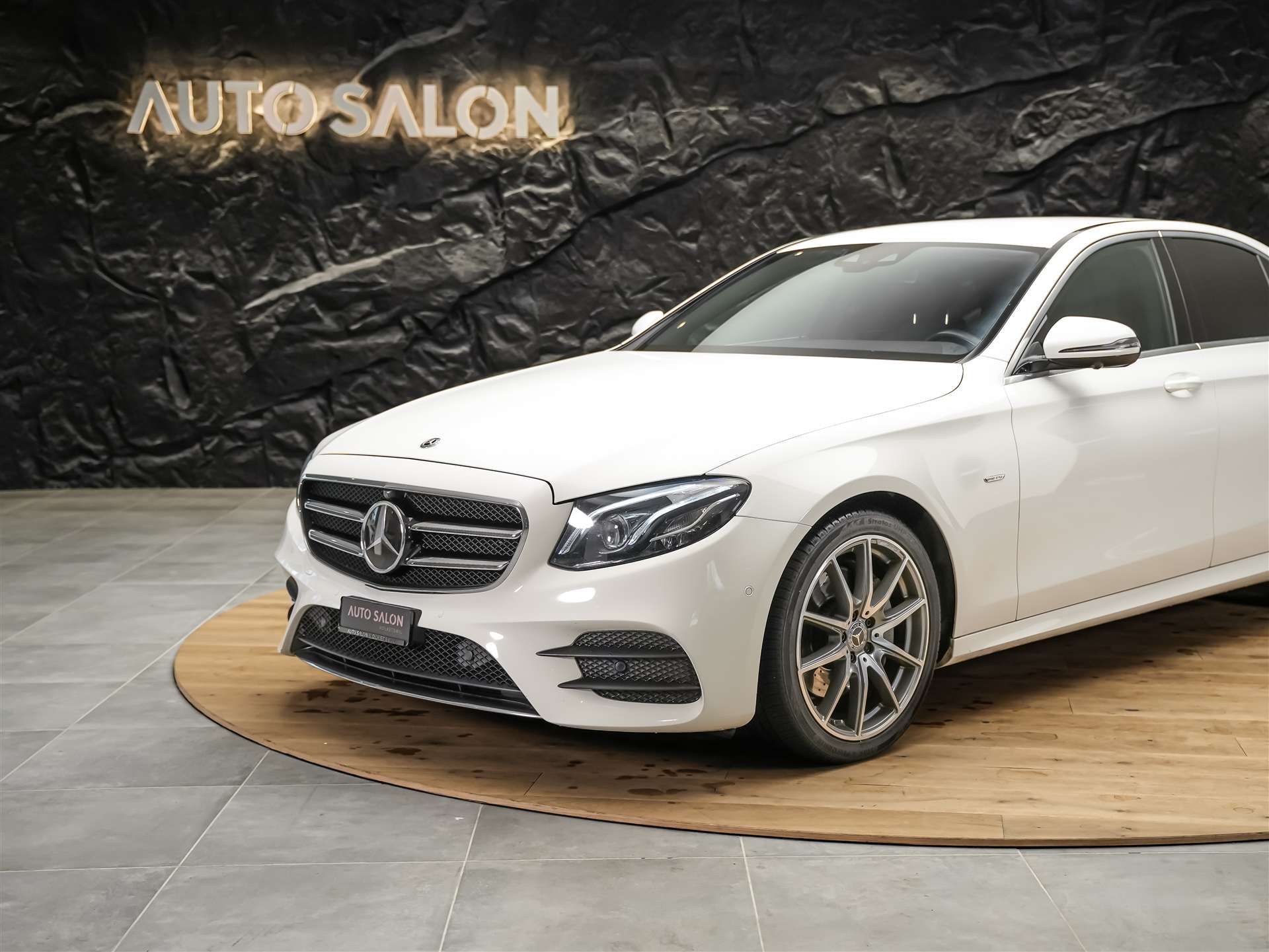 MERCEDES-BENZ E 220 d AMG Line 9G-Tronic *Facelift*Multibeam LED*ACC*360° Kamera*-image-13