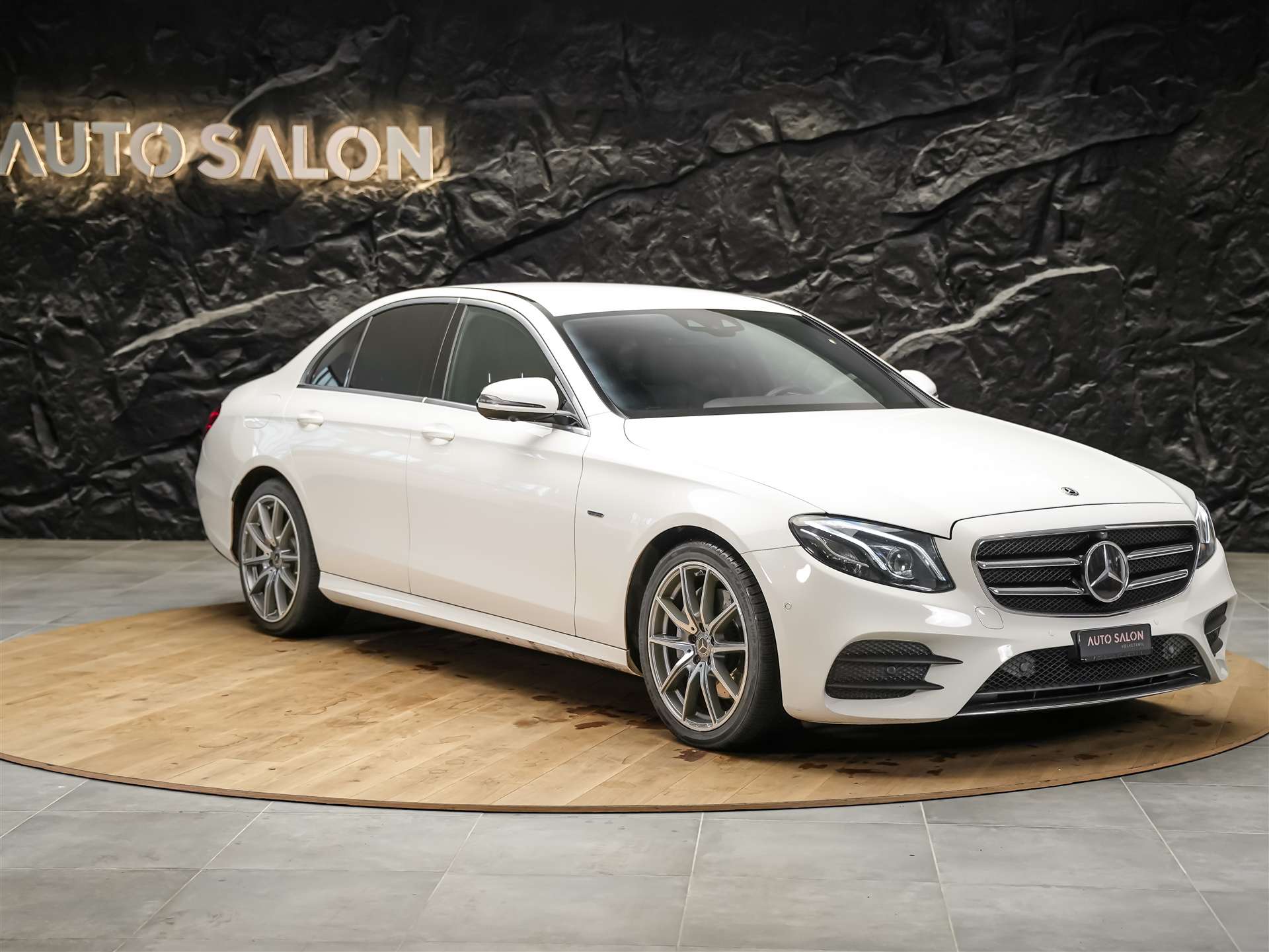 MERCEDES-BENZ E 220 d AMG Line 9G-Tronic *Facelift*Multibeam LED*ACC*360° Kamera*-image-6