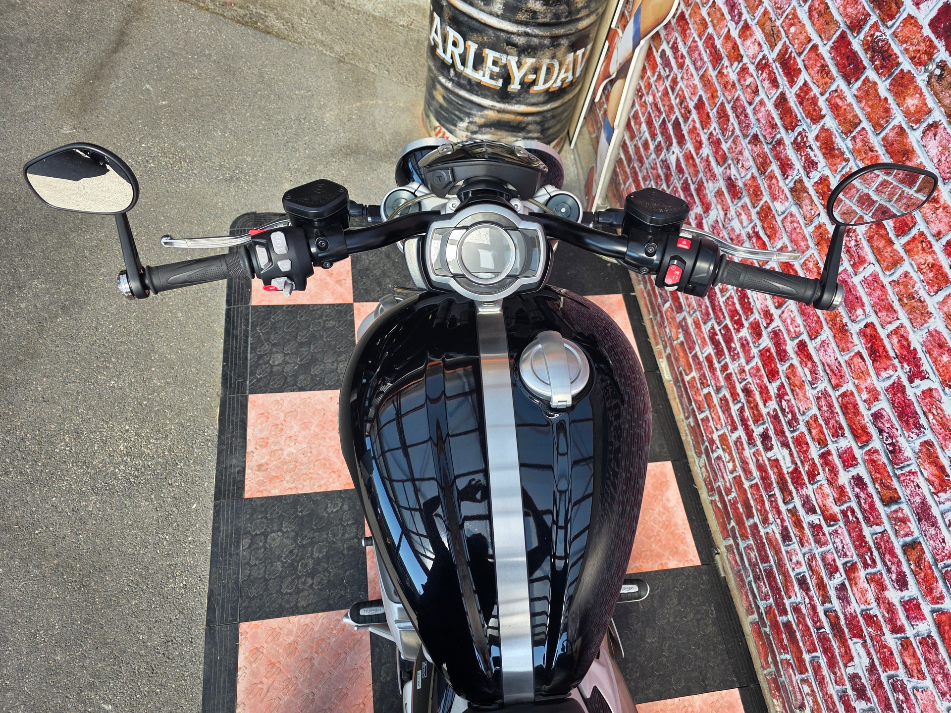 TRIUMPH Rocket 3 R-image-4