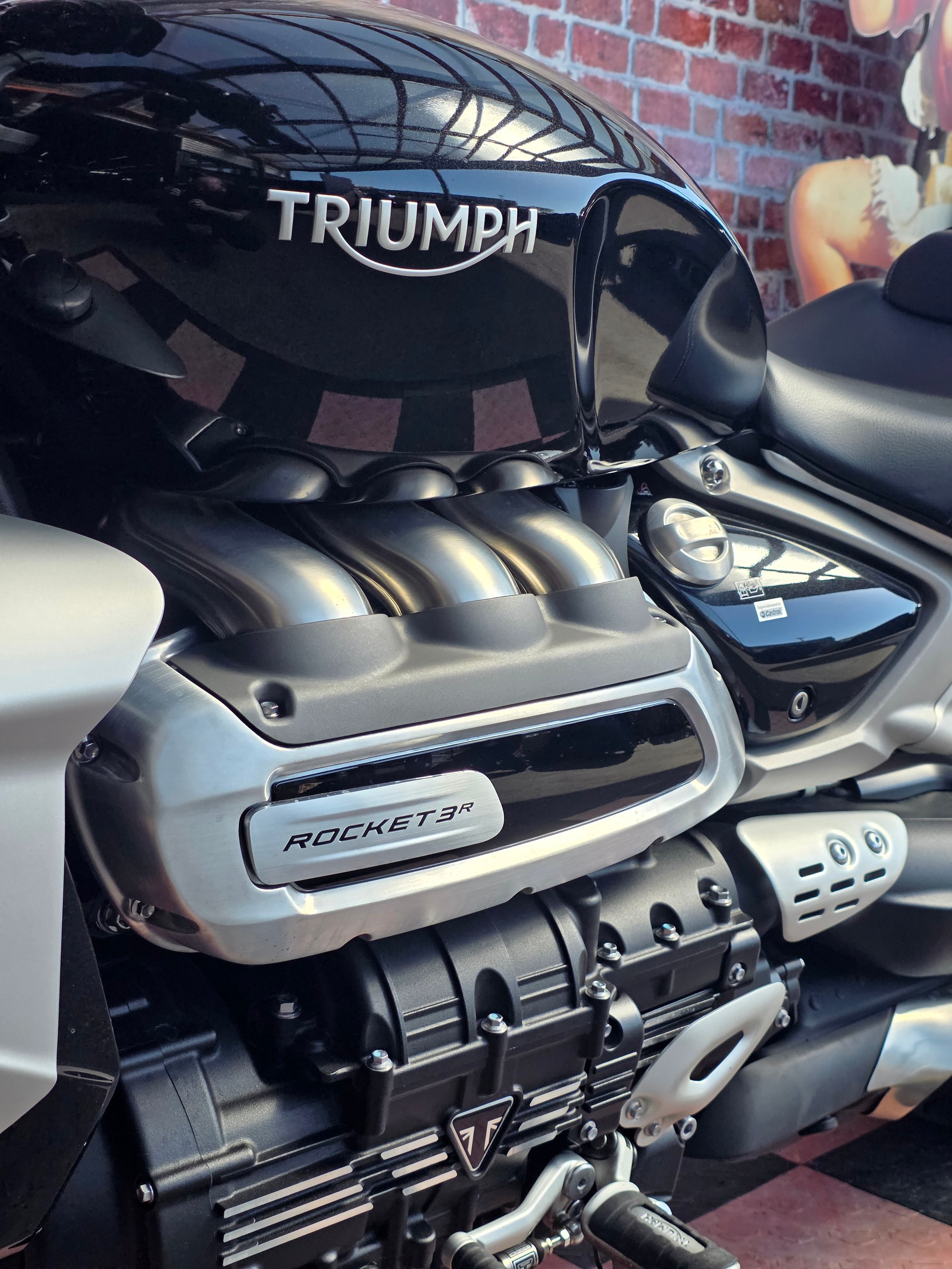TRIUMPH Rocket 3 R-image-9