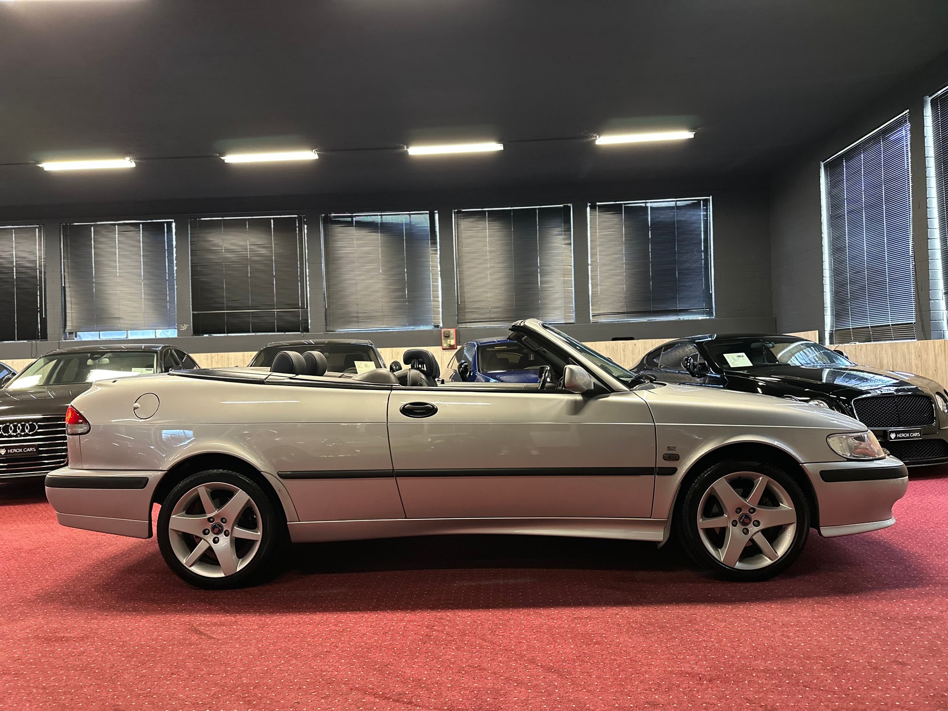 SAAB 9-3 2.0i-16 Turbo SE / ** Frisch ab MFK + Service / Neuwertiger Liebhaber Zustand **-image-5