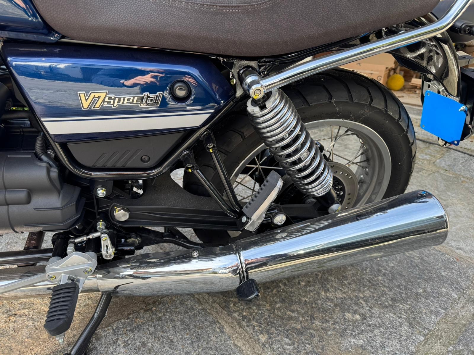 MOTO GUZZI V7 IV 850 Special-image-14