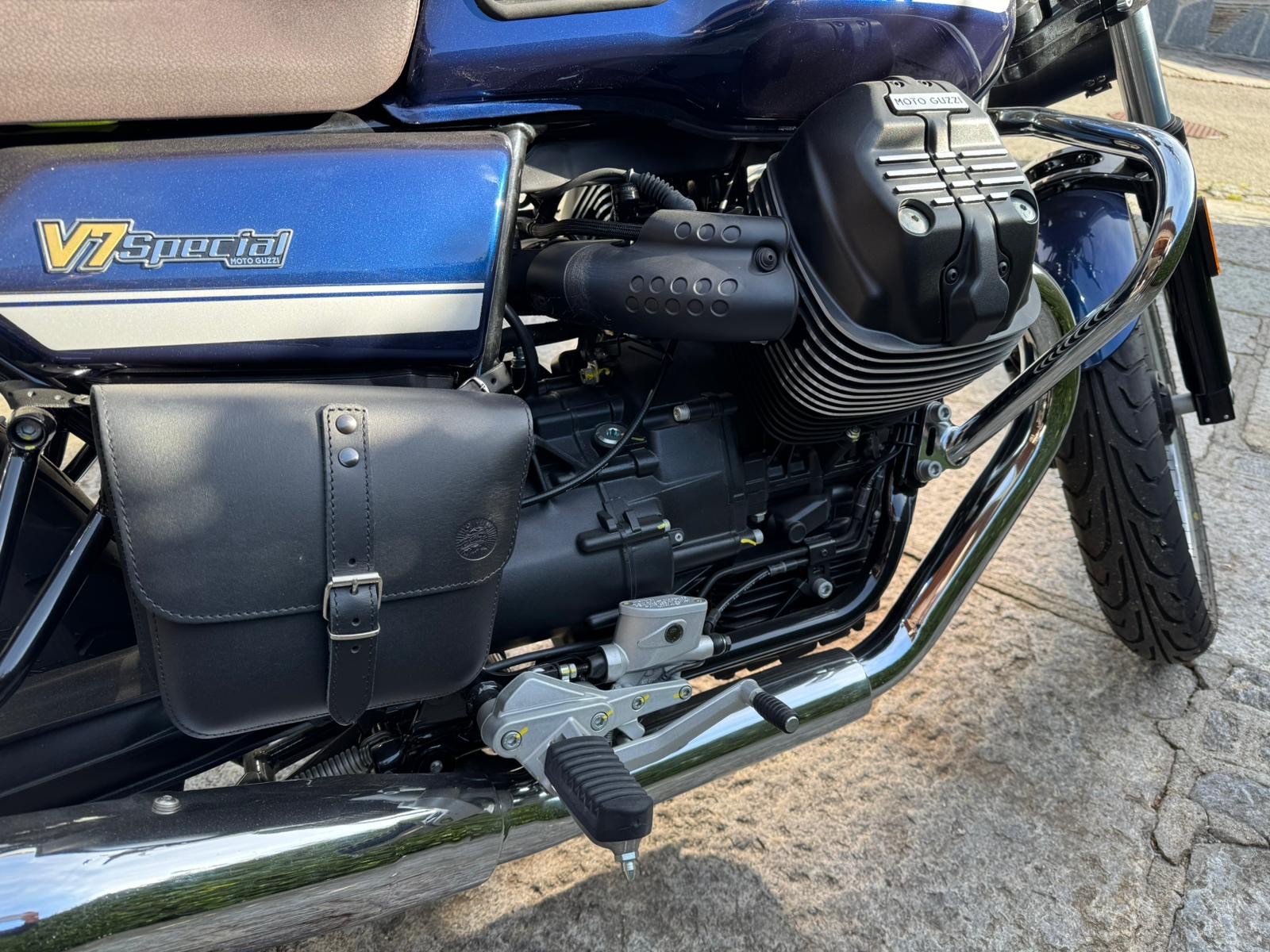 MOTO GUZZI V7 IV 850 Special-image-11