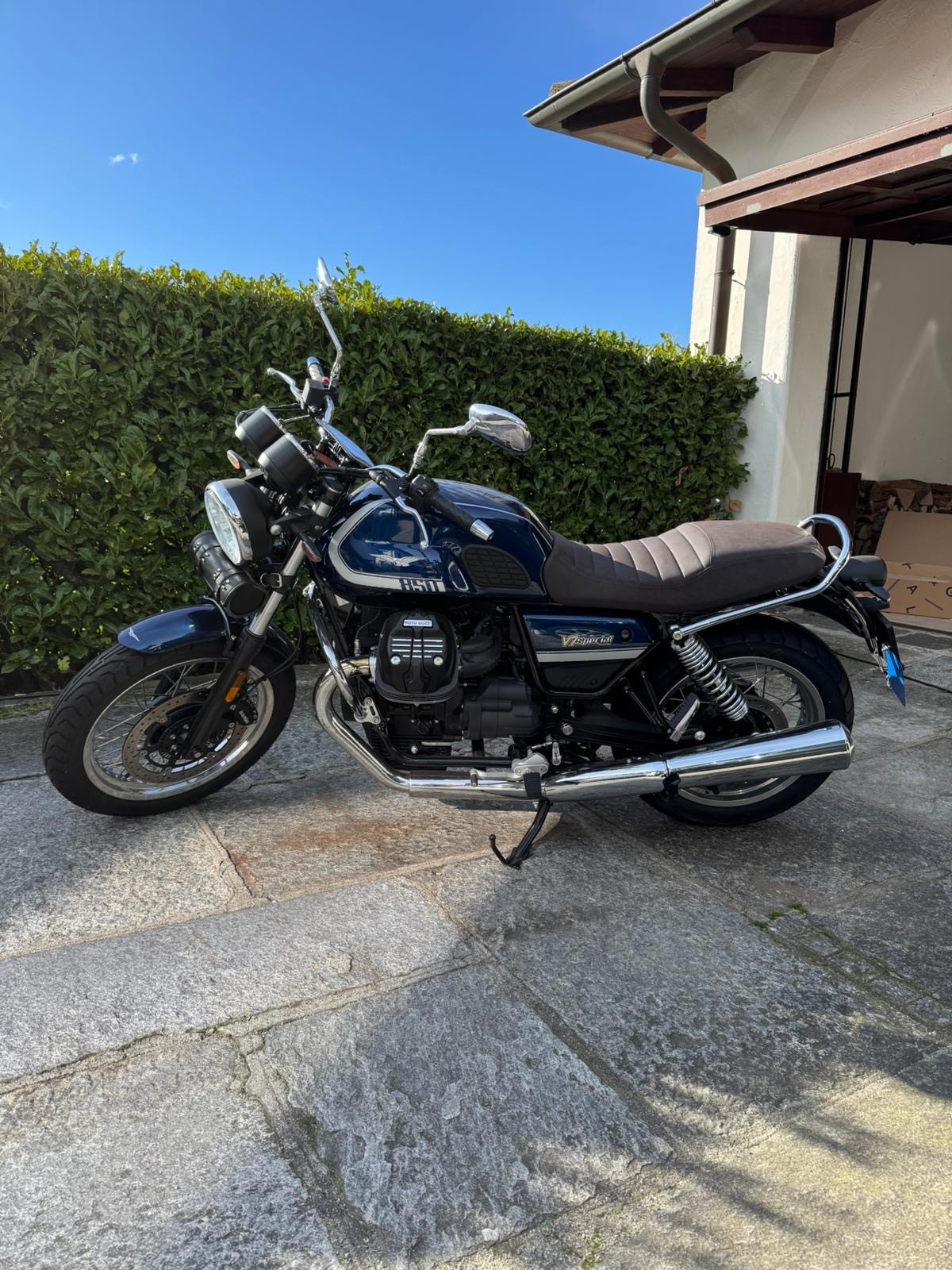 MOTO GUZZI V7 IV 850 Special-image-0