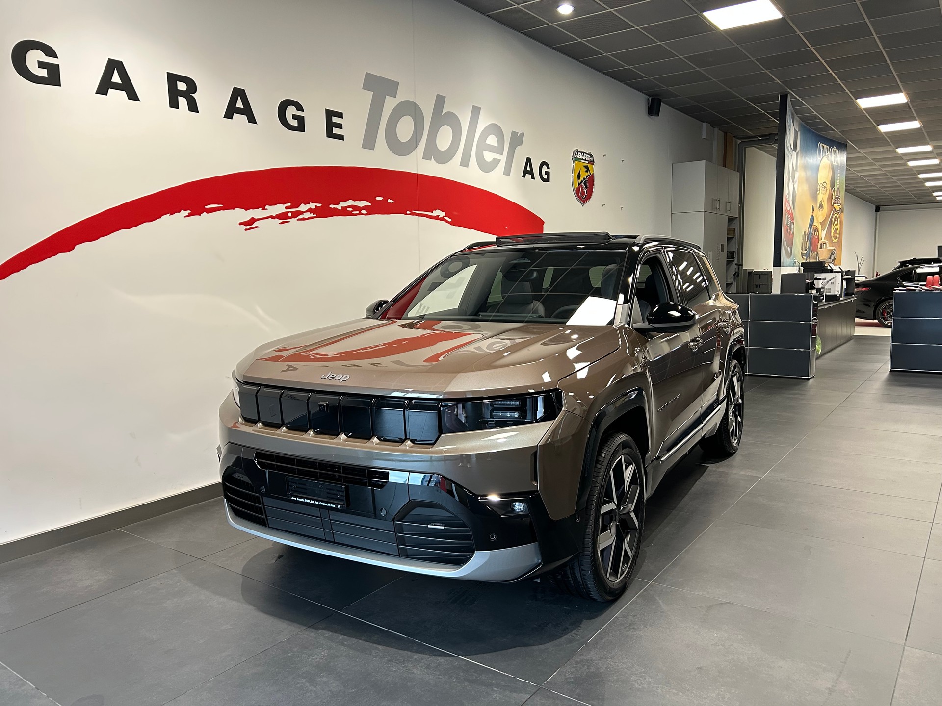 JEEP Compass 1.6 T PHEV Summit-showroom-element-2