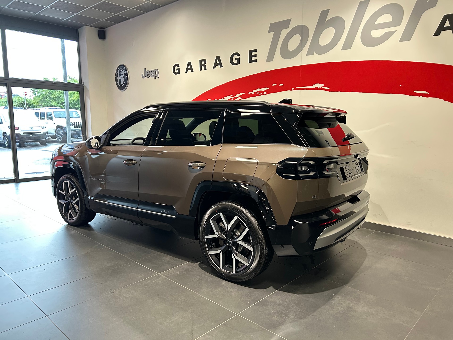 JEEP Compass 1.6 T PHEV Summit-image-19