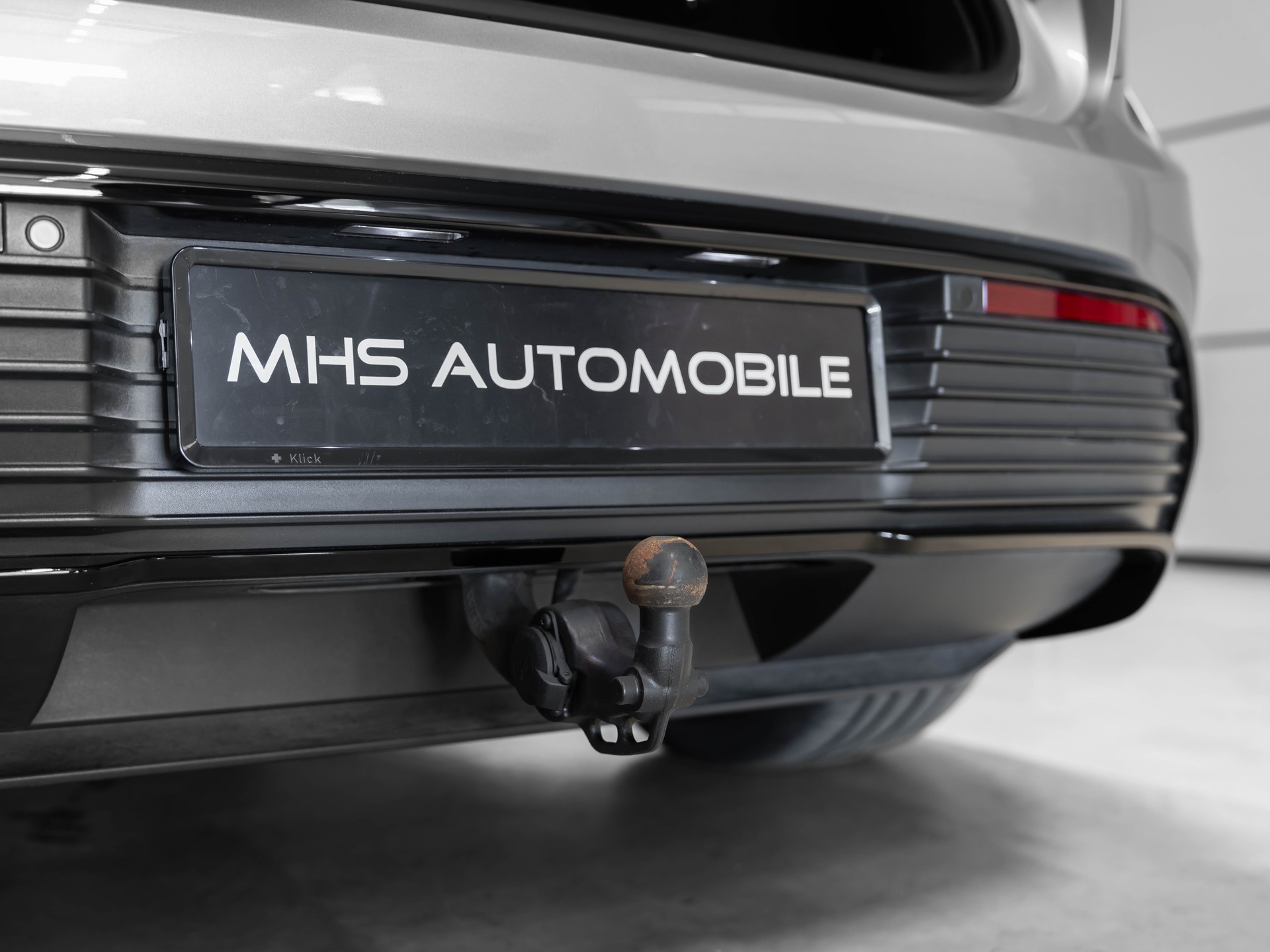PORSCHE Macan Turbo 100kWh-image-29